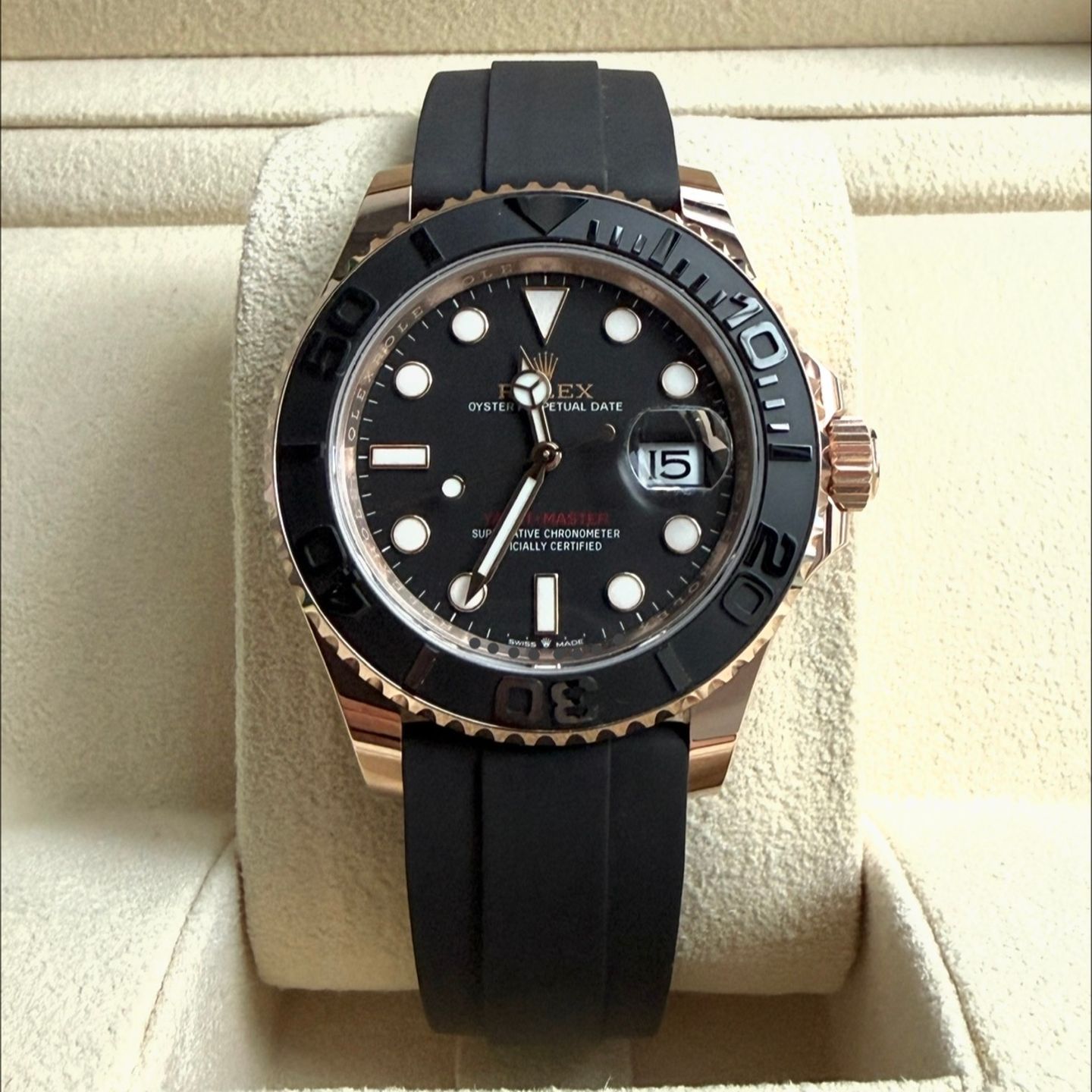 Rolex Yacht-Master 40 126655 (2025) - Black dial 40 mm Rose Gold case (2/14)