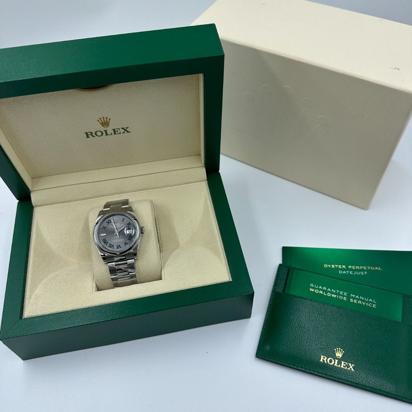 Rolex Datejust 36 126200 (2024) - Grijs wijzerplaat 36mm Staal (2/8)