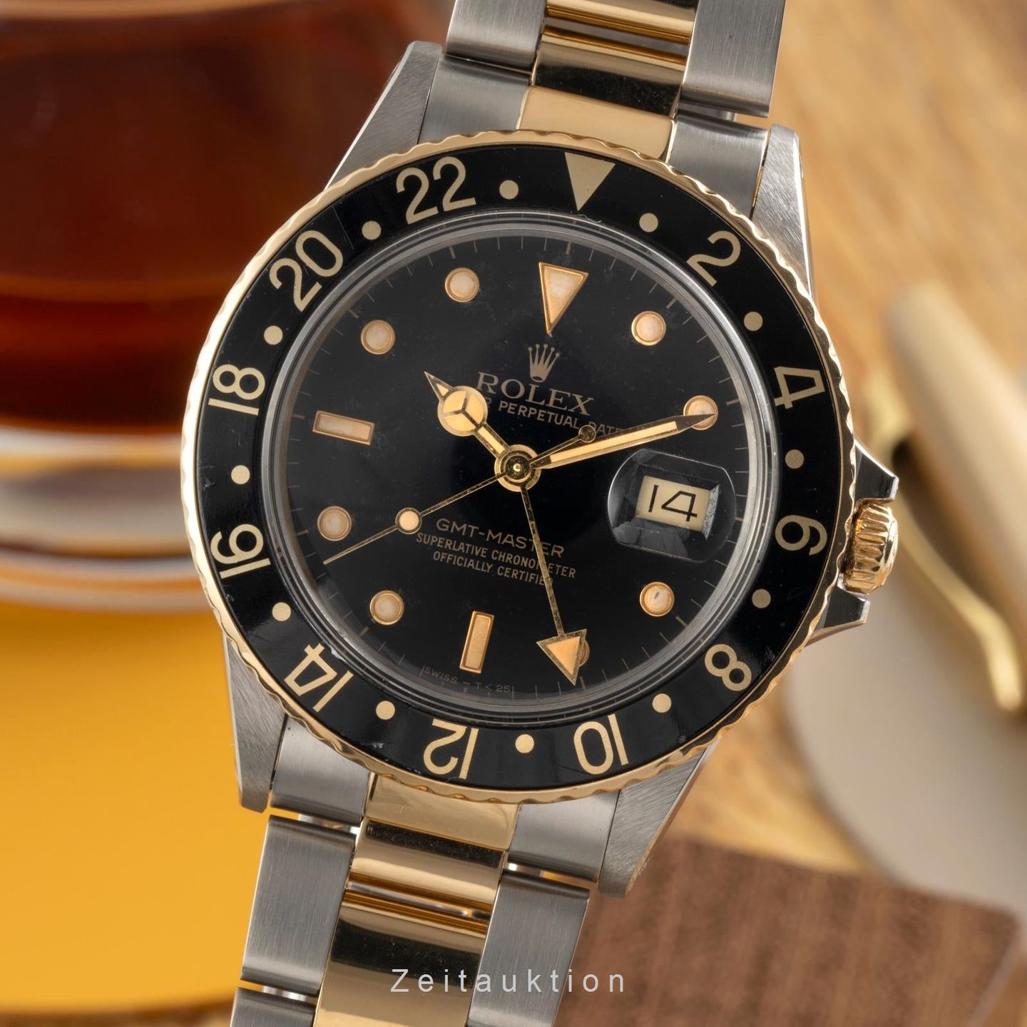 Rolex GMT-Master 16753 (1985) - Black dial 40 mm Gold/Steel case (1/8)