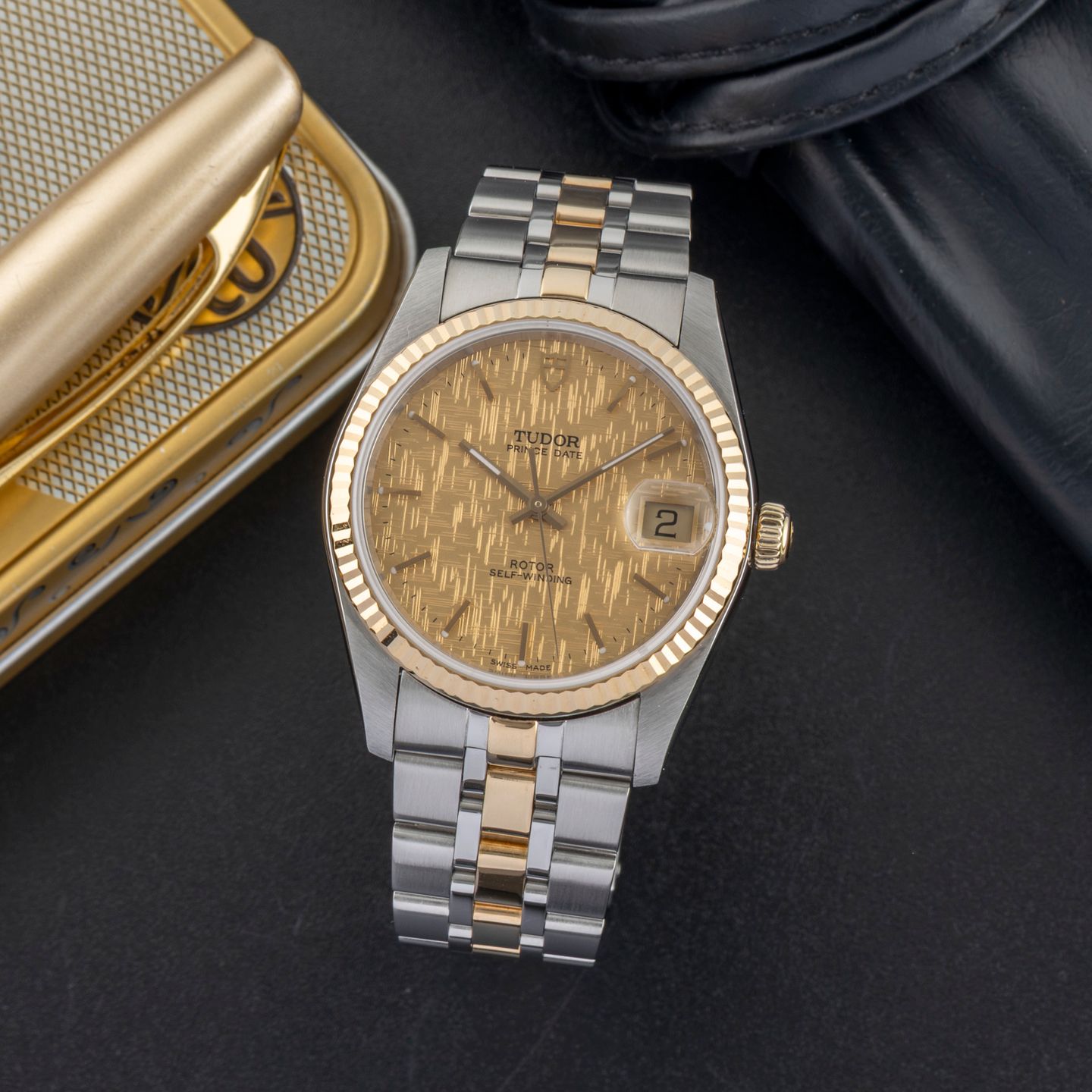 Tudor Prince Date 74033 (Onbekend (willekeurig serienummer)) - Champagne wijzerplaat 34mm Goud/Staal (1/8)