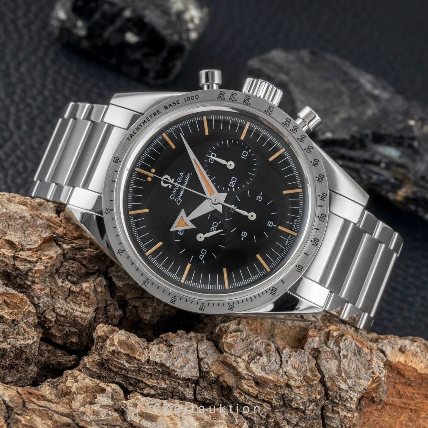 Omega Speedmaster Professional Moonwatch 311.10.39.30.01.001 - (2/8)