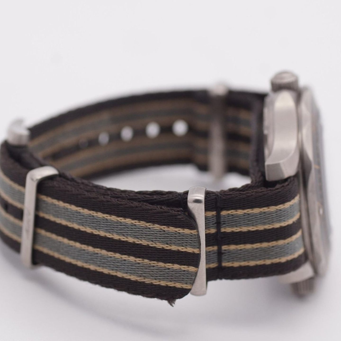 Omega Seamaster Diver 300 M 210.30.42.20.01.002 - (6/8)