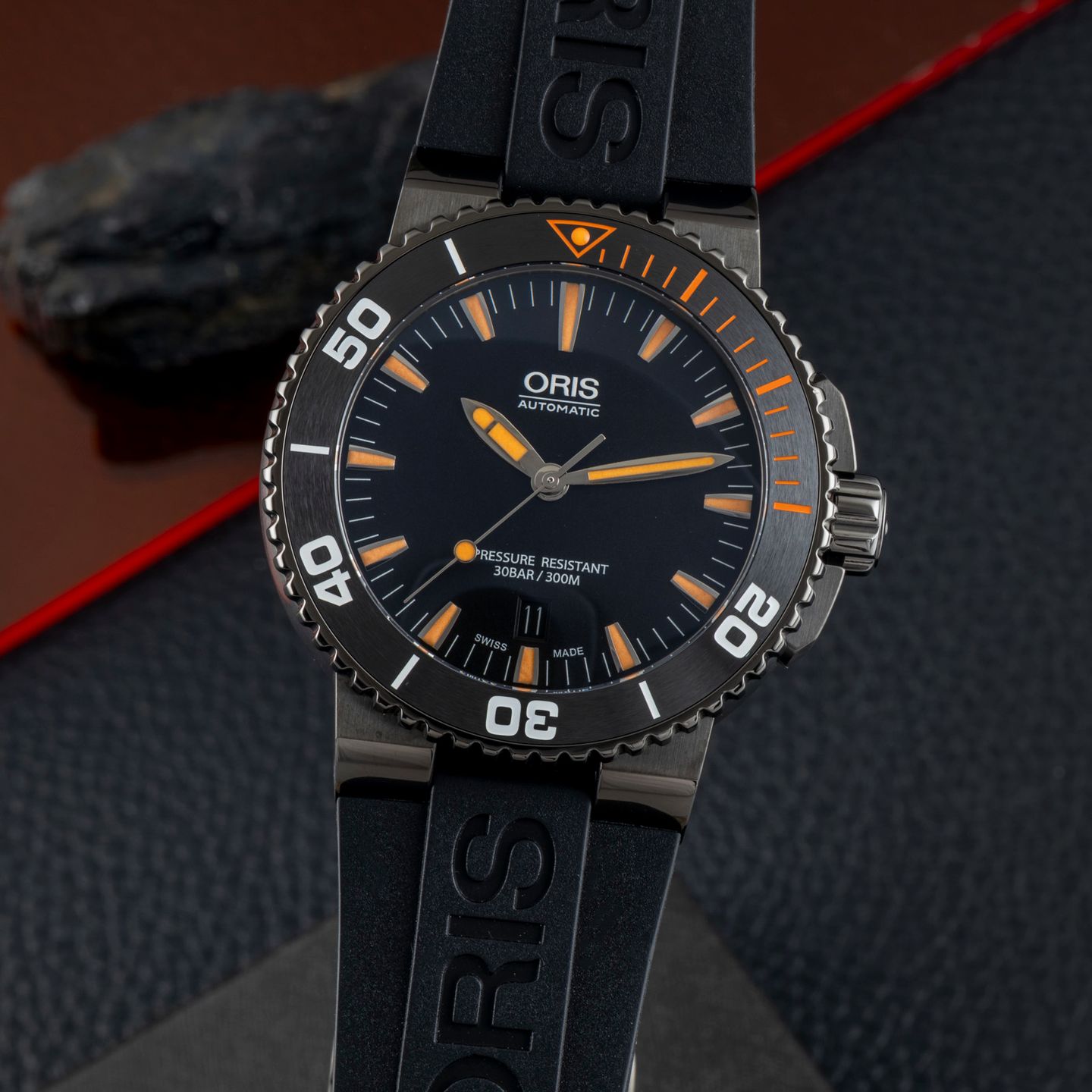 Oris Aquis Date 01 733 7653 4259-07 4 26 34GEB (Unknown (random serial)) - Black dial 43 mm Steel case (3/8)