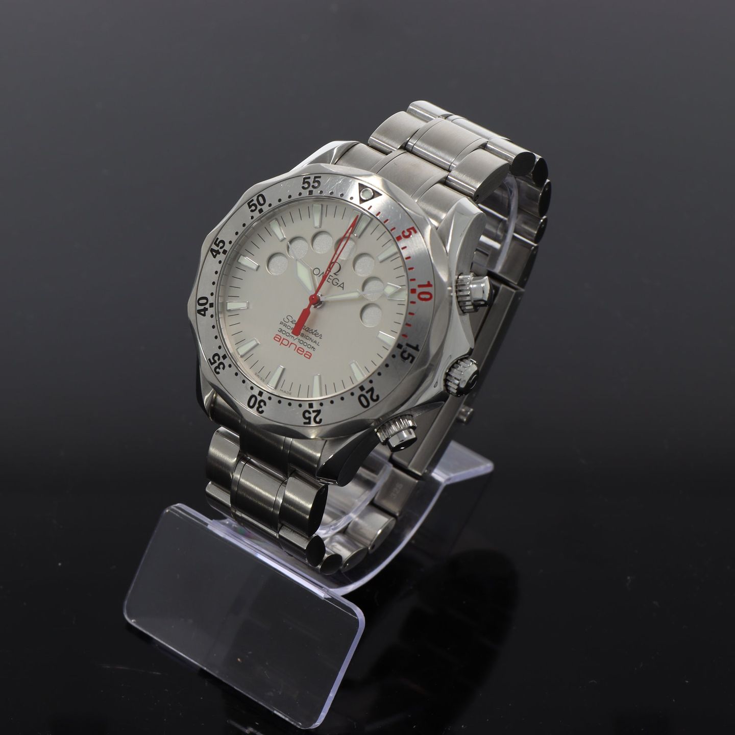 Omega Seamaster Diver 300 M 2595.30.00 (2004) - Silver dial Unknown Steel case (3/8)