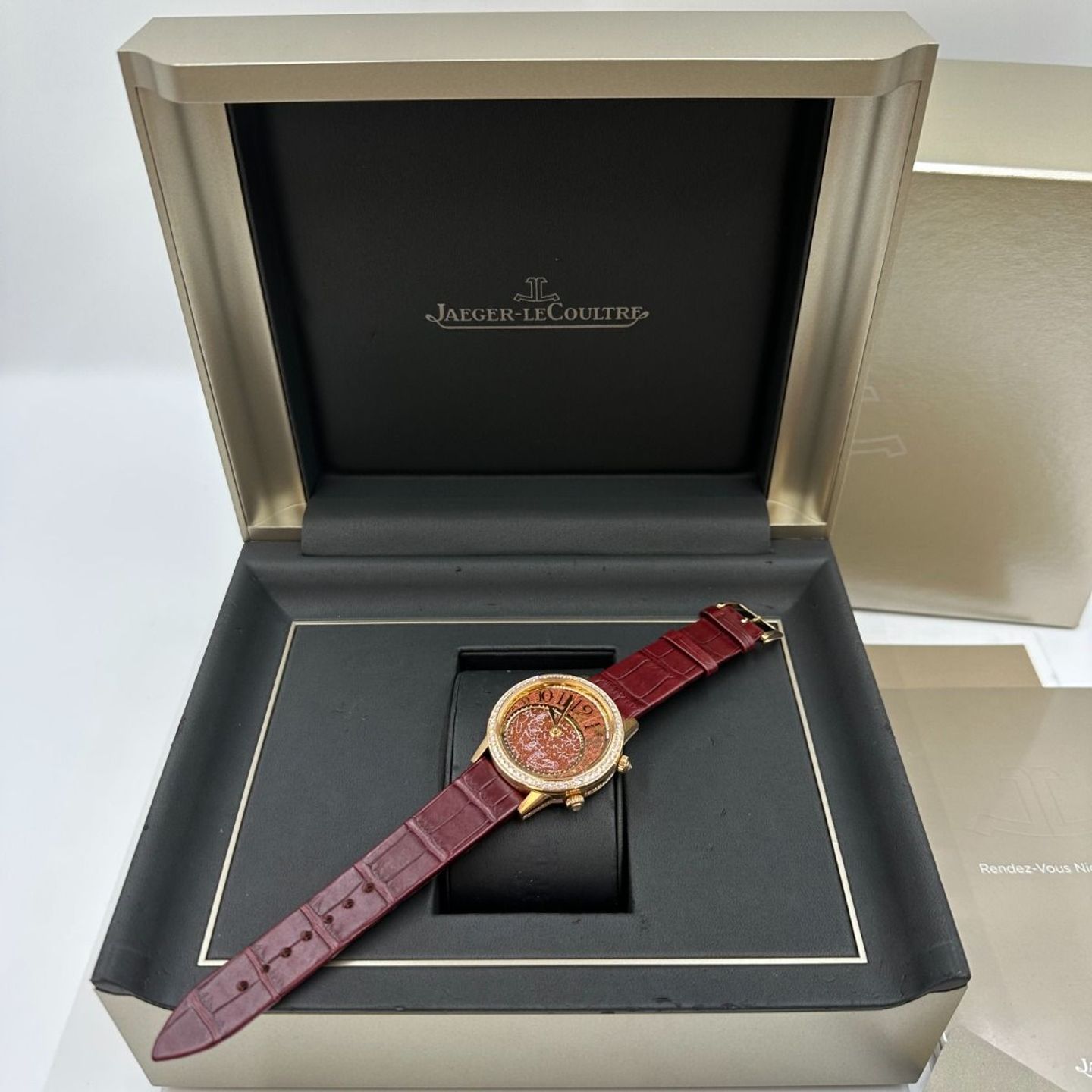 Jaeger-LeCoultre Rendez-Vous Q3482560 (2024) - Bruin wijzerplaat 37mm Roségoud (3/8)