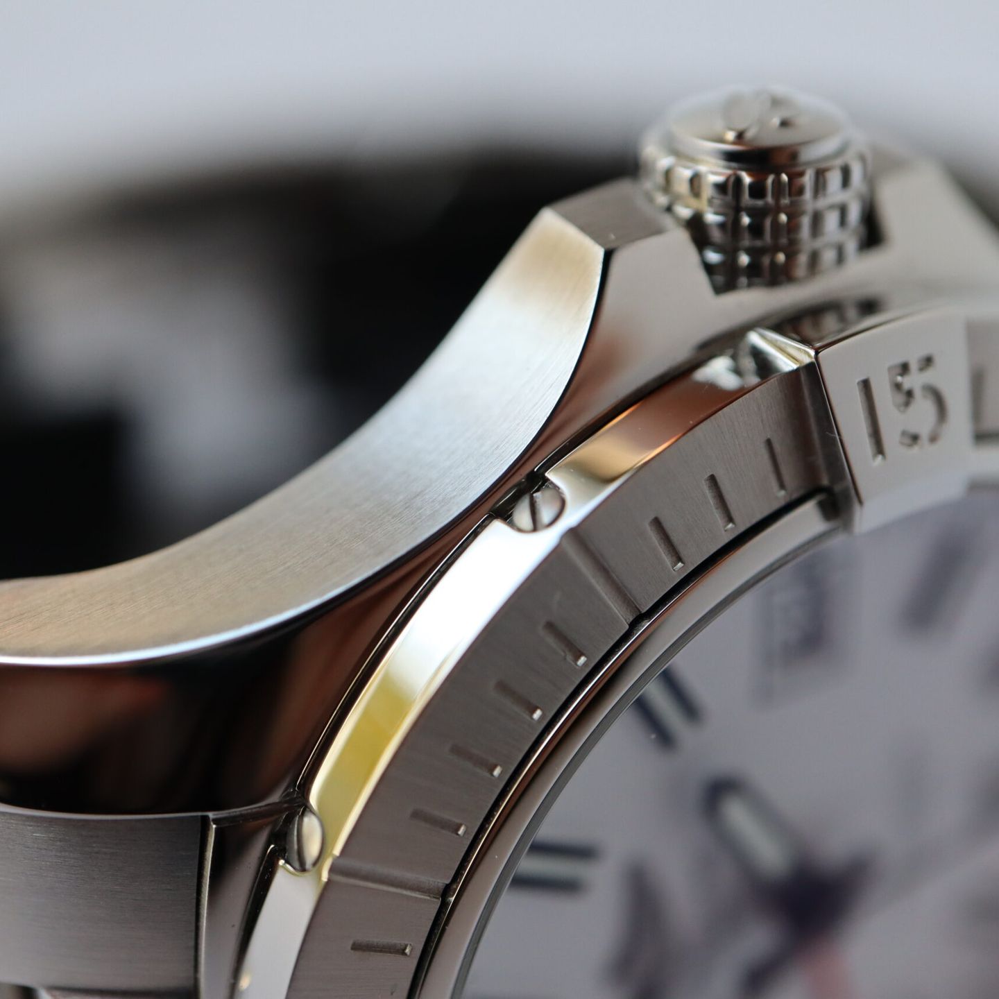 Breitling Avenger A32397101A1A1 - (7/8)