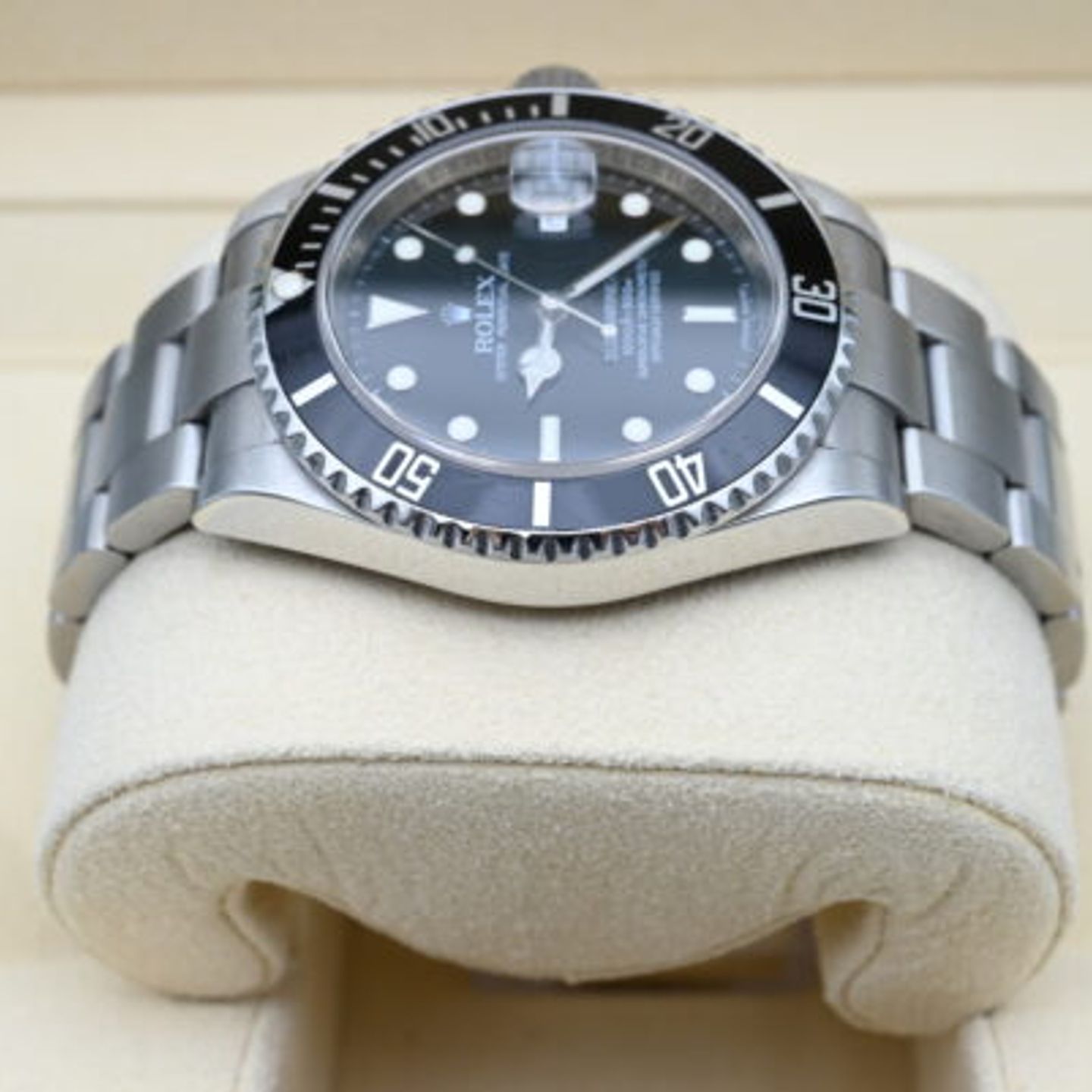 Rolex Submariner Date 16610 (2009) - Black dial 40 mm Steel case (4/8)