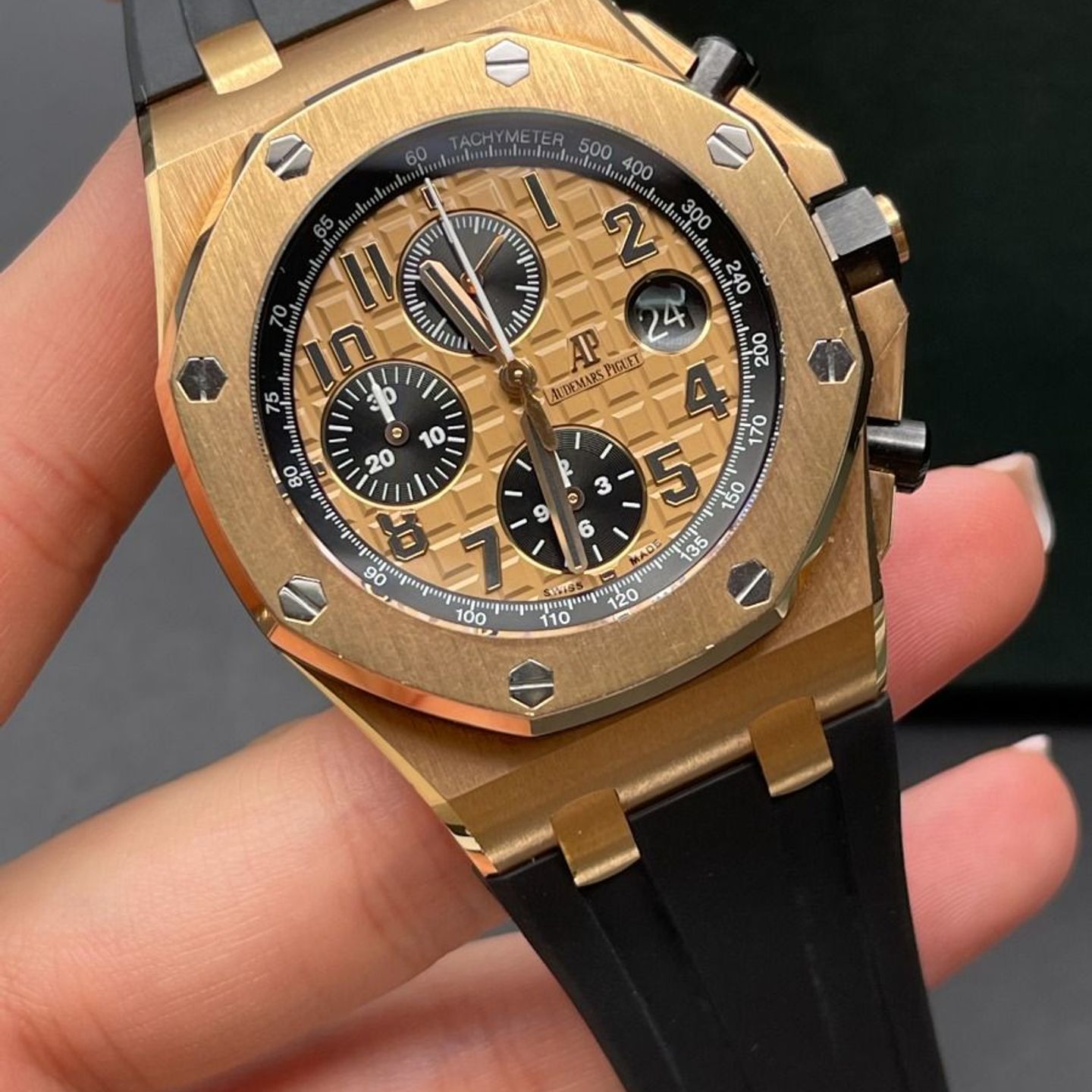 Audemars Piguet Royal Oak Offshore 26470OR.OO.A002CR.01 (2023) - Goud wijzerplaat 42mm Roségoud (5/8)