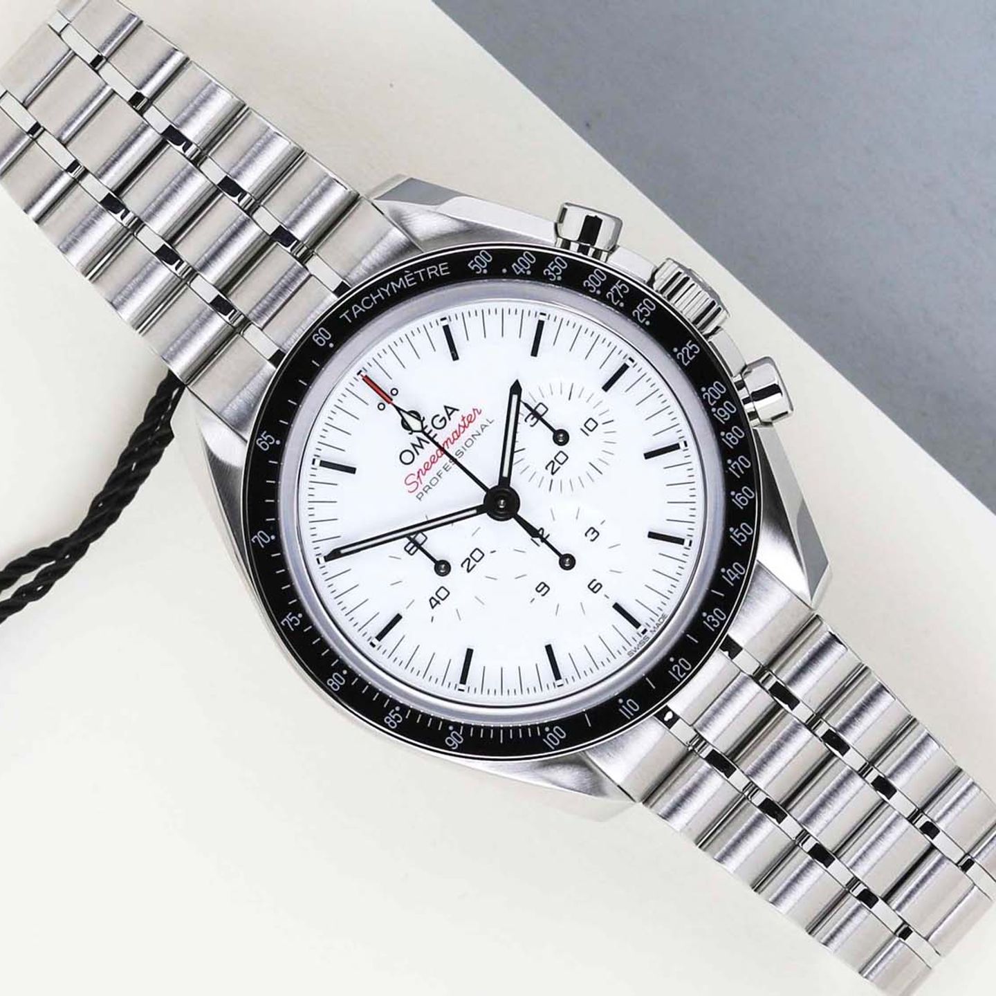 Omega Speedmaster Professional Moonwatch 310.30.42.50.04.001 (2024) - White dial 42 mm Steel case (1/8)