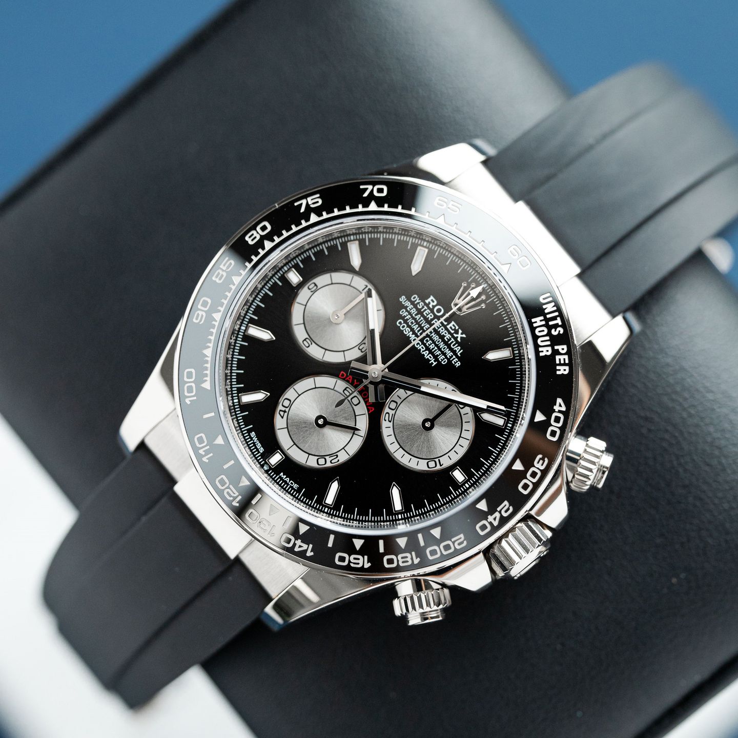 Rolex Daytona 126519LN (2024) - 40mm Witgoud (2/8)