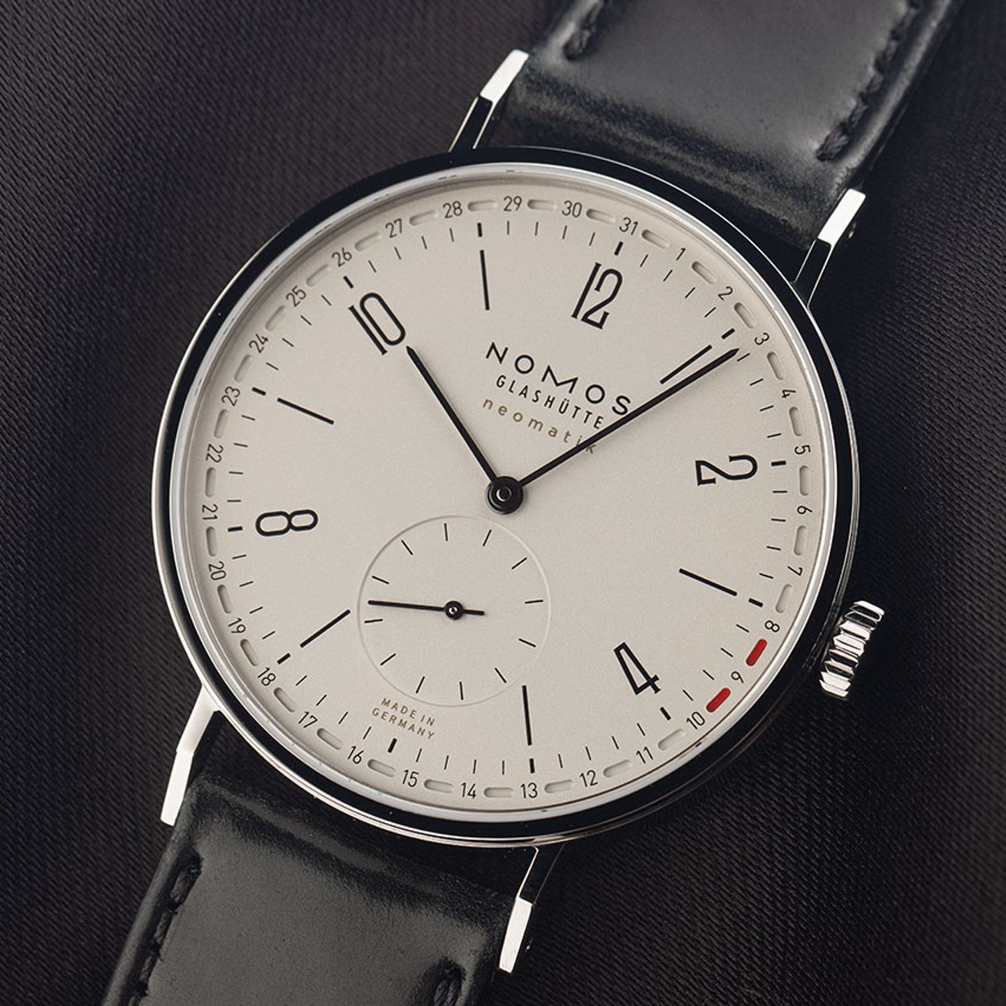 NOMOS Tangente Neomatik 180 (2026) - White dial 41 mm Steel case (3/7)