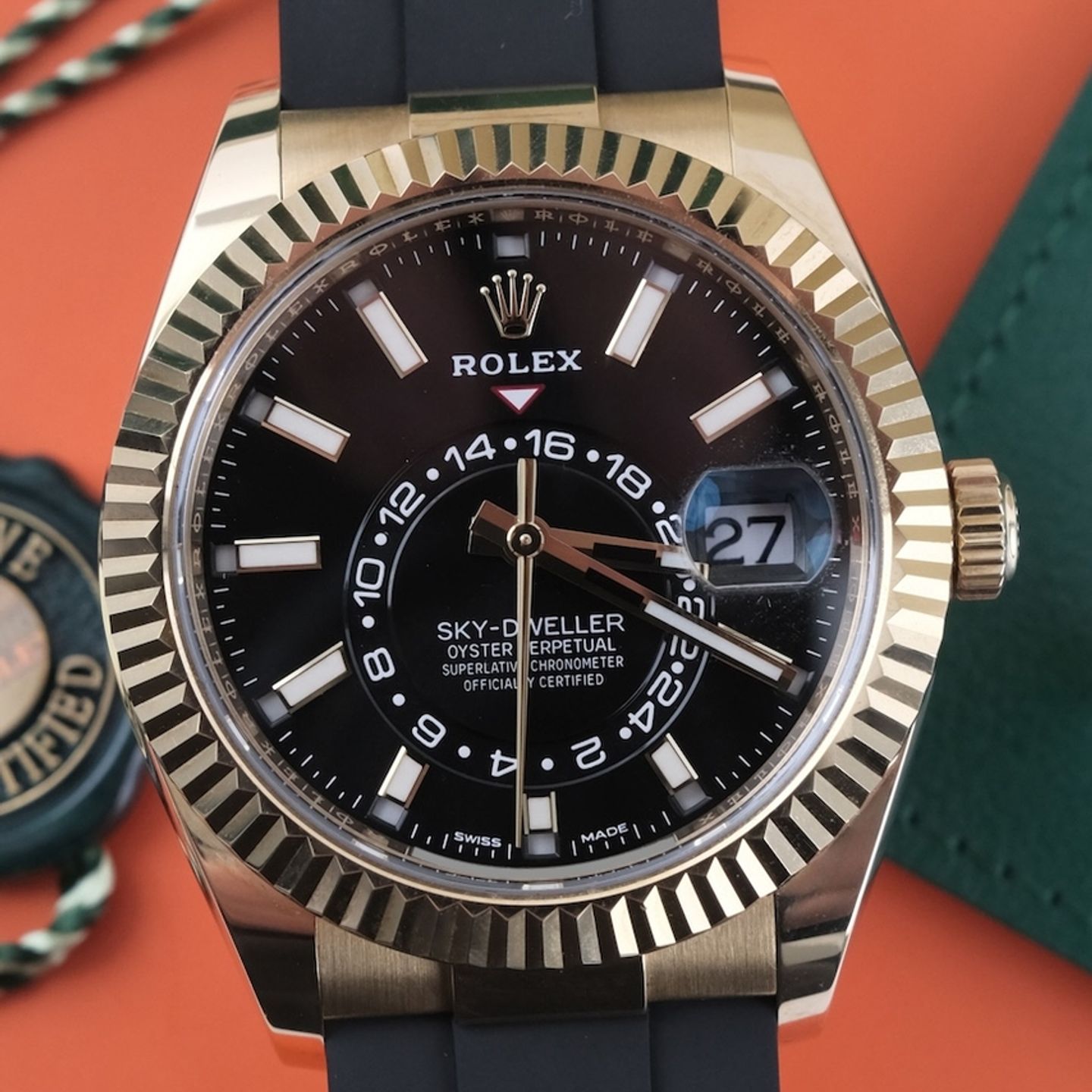 Rolex Sky-Dweller 326238 (2021) - 42 mm Yellow Gold case (4/8)