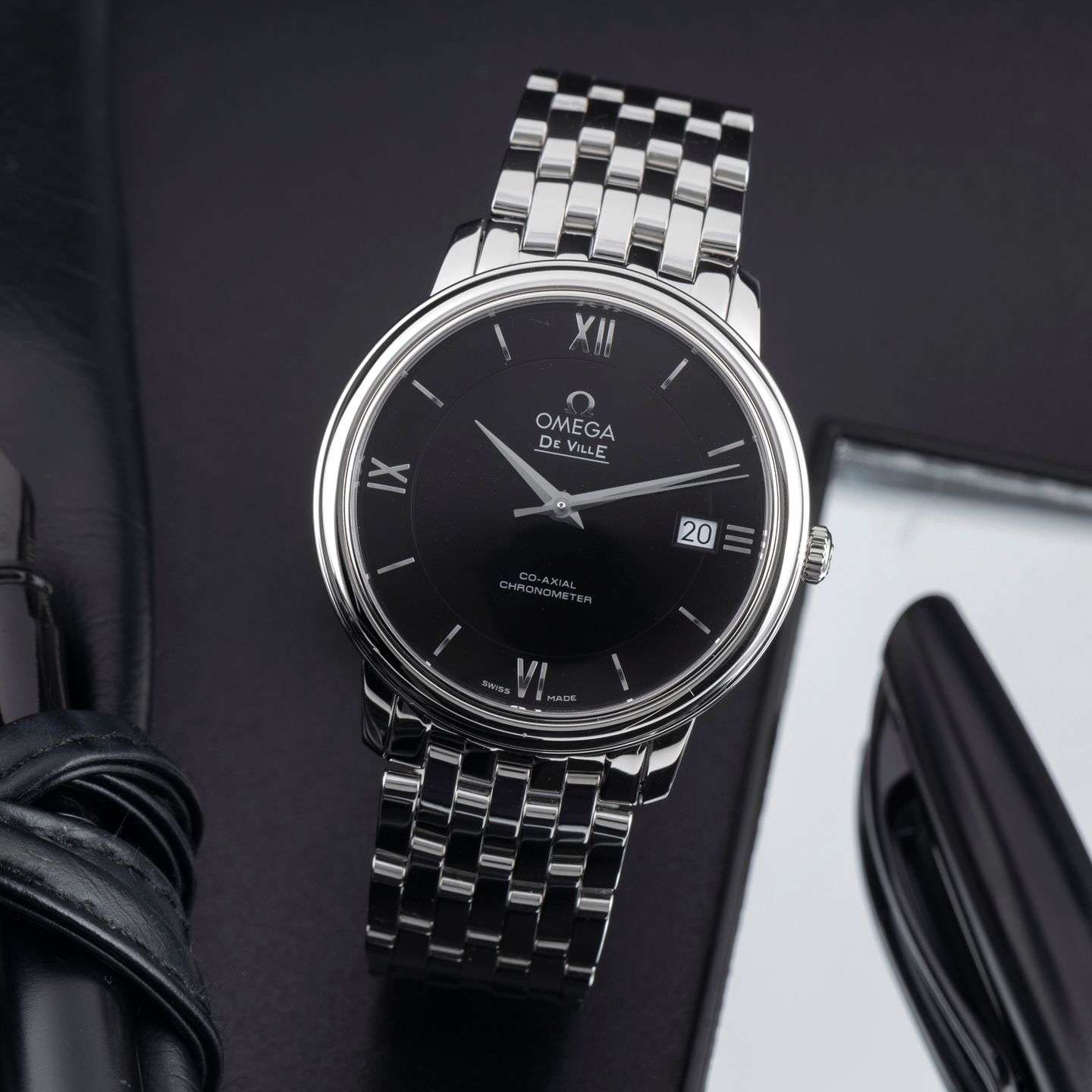 Omega De Ville Prestige 424.10.37.20.01.001 (Unknown (random serial)) - Black dial 37 mm Steel case (1/8)
