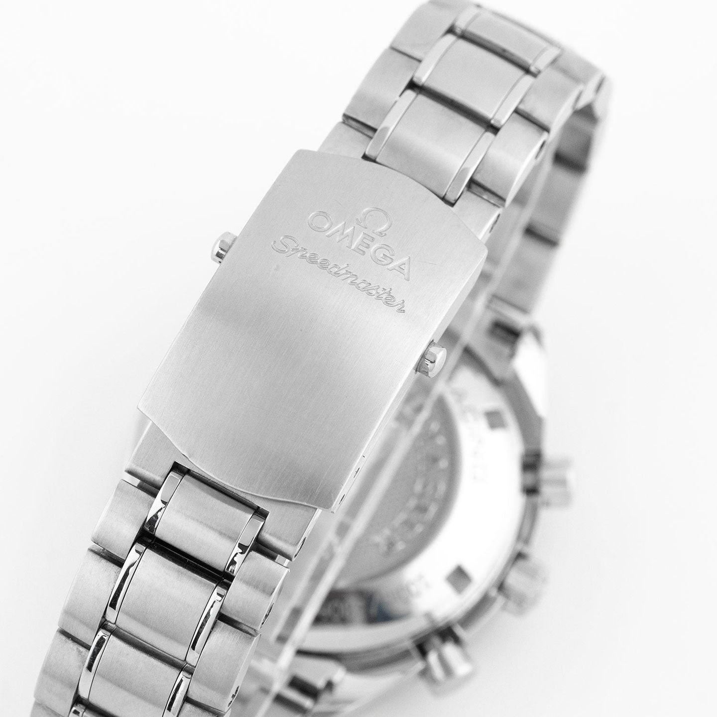 Omega Speedmaster Racing 326.30.40.50.01.002 - (3/5)