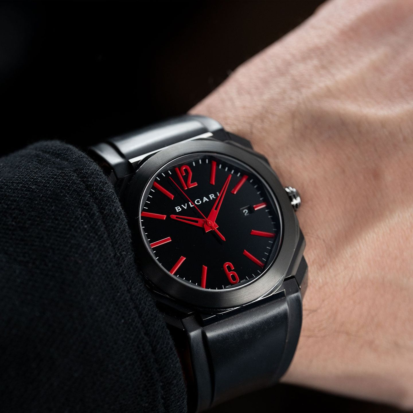 Bulgari Octo 102738 (2019) - Black dial 42 mm Steel case (7/8)