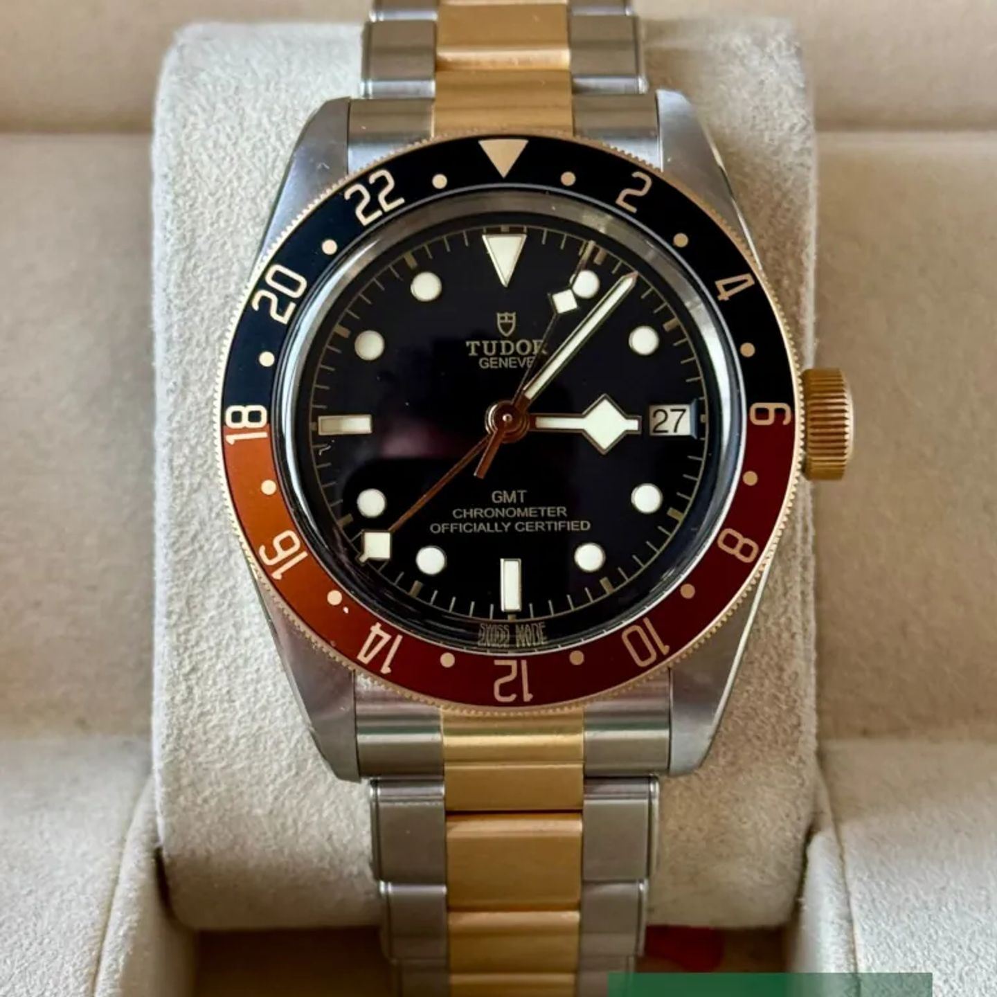 Tudor Black Bay GMT 79833MN (2026) - Black dial 41 mm Steel case (2/7)