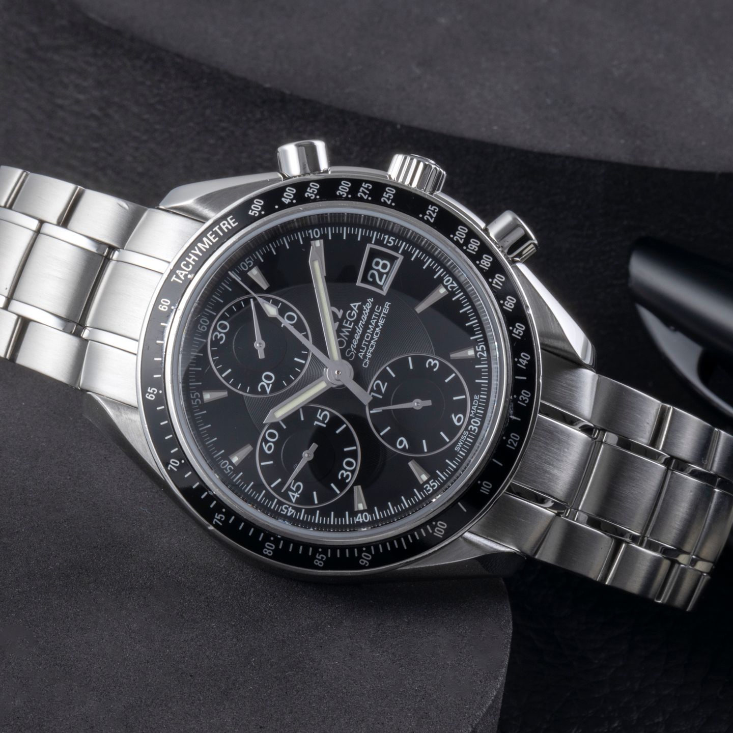 Omega Speedmaster Date 3210.50.00 - (2/8)