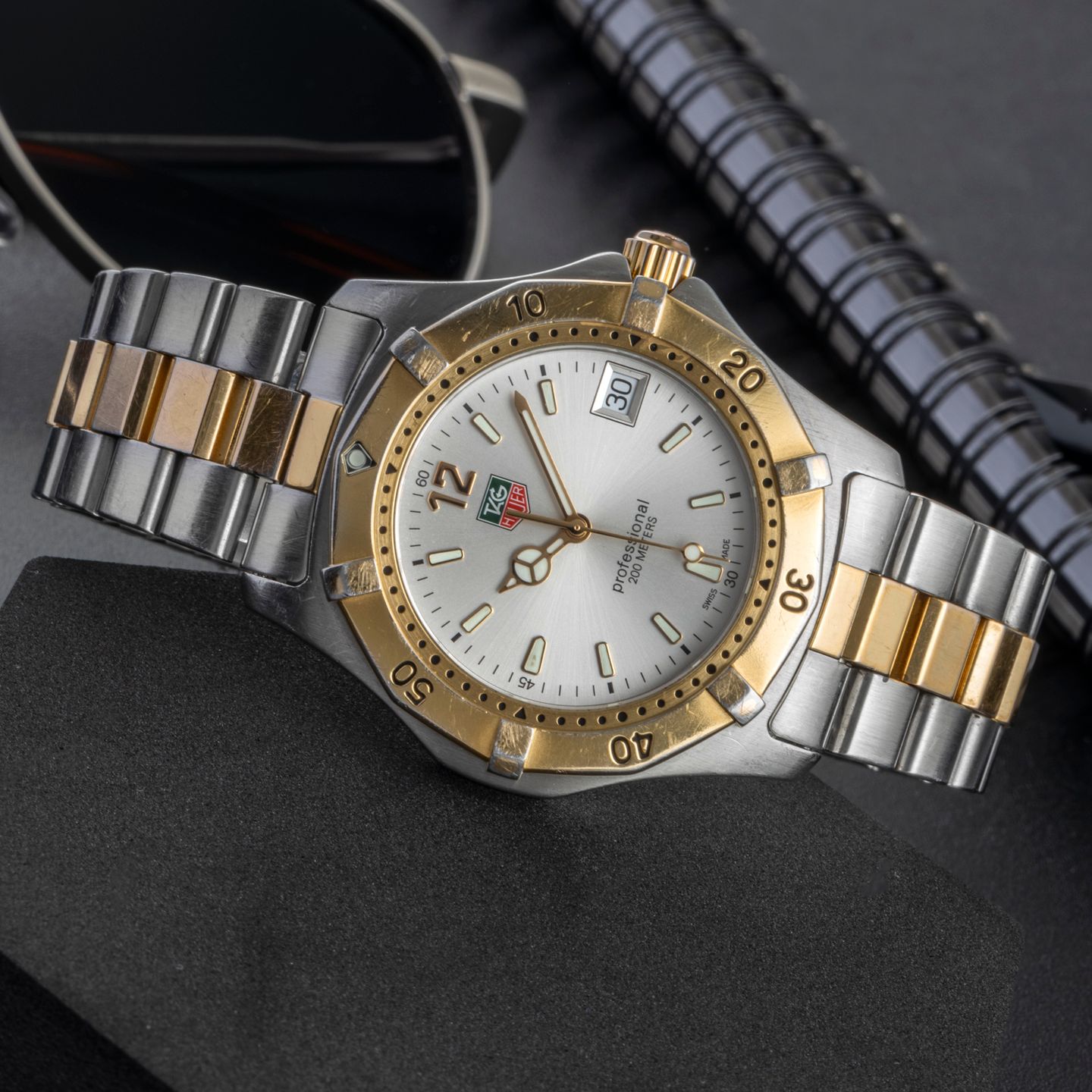 TAG Heuer 2000 WK1120 (2000) - Silver dial 37 mm (2/8)