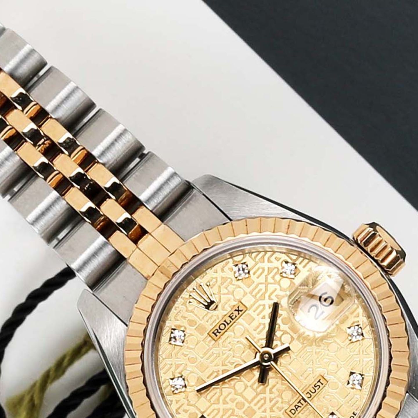 Rolex Lady-Datejust 69173 (1994) - Champagne wijzerplaat 26mm Goud/Staal (3/7)