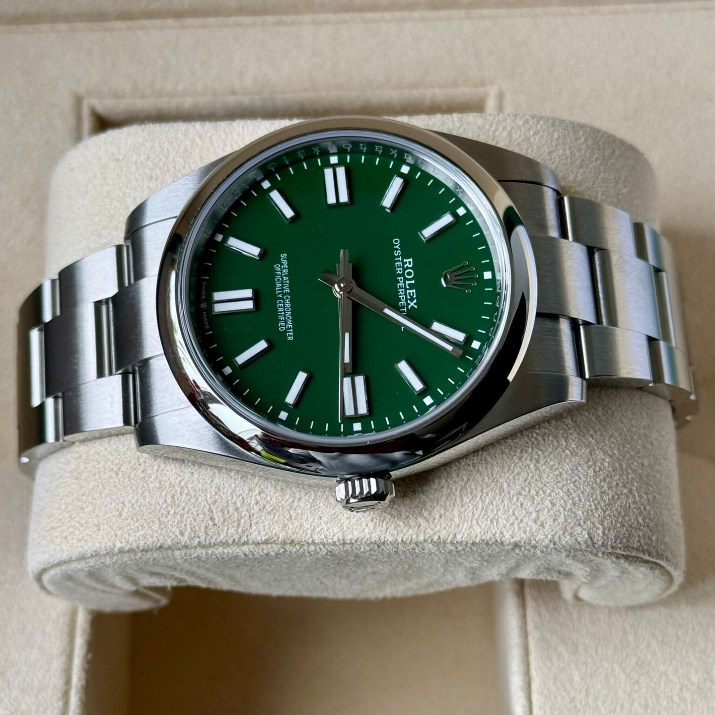 Rolex Oyster Perpetual 41 124300 (2024) - Groen wijzerplaat 41mm Staal (4/7)