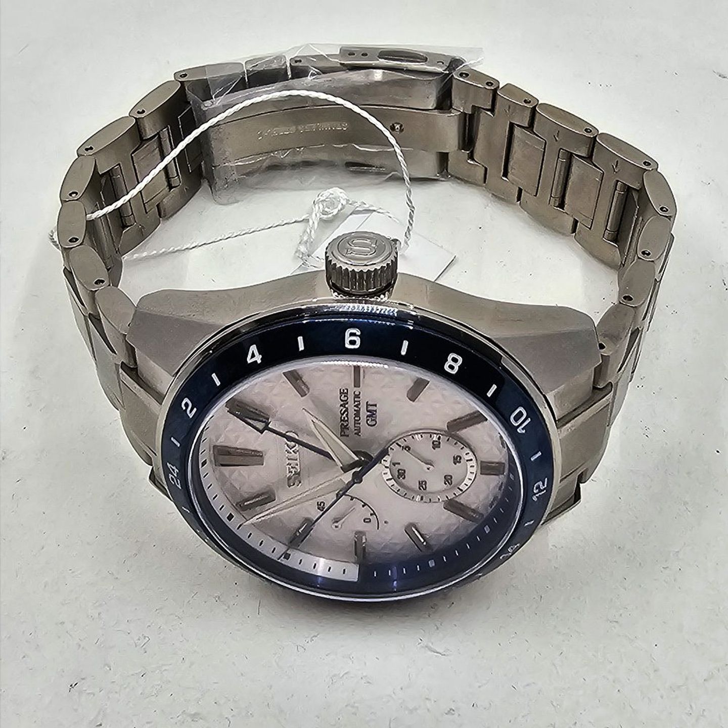 Seiko Presage SPB223J1 (2025) - Silver dial 42 mm Steel case (6/8)