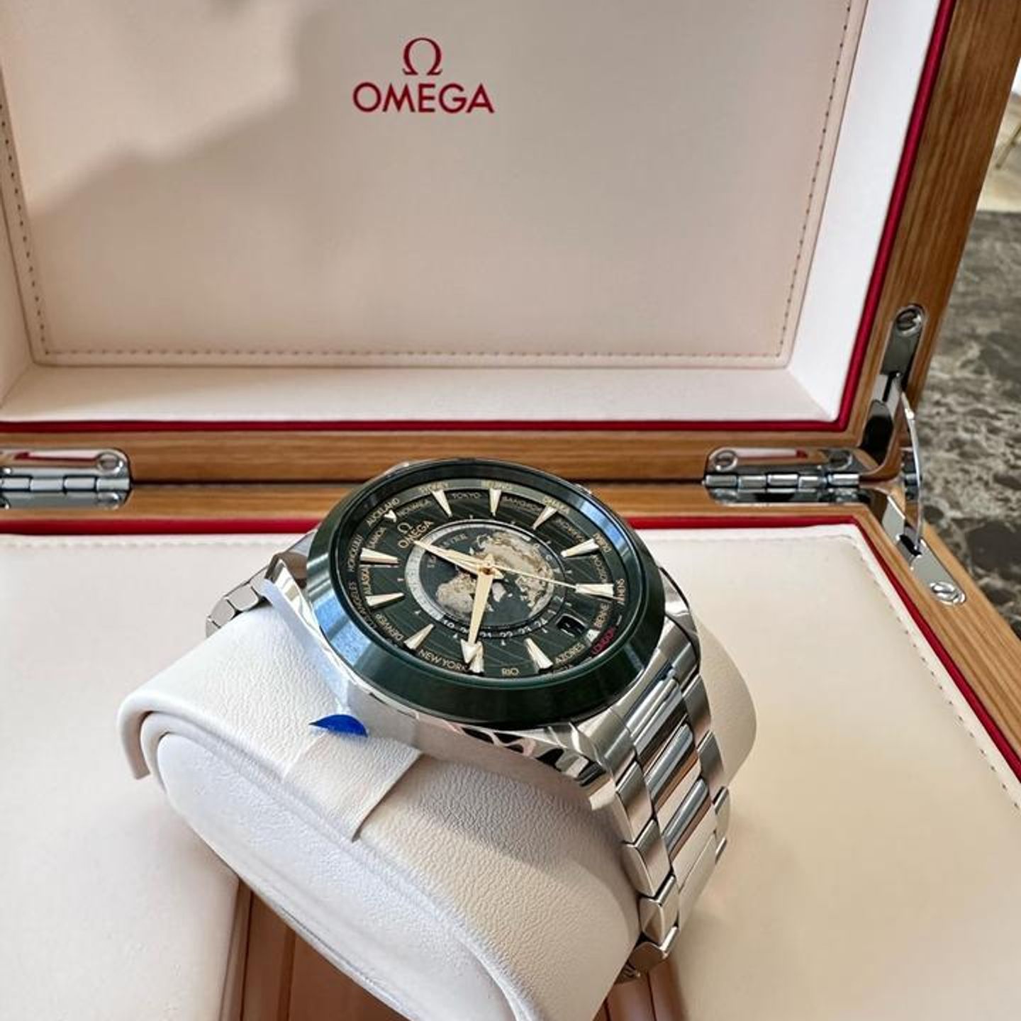 Omega Seamaster Aqua Terra 220.30.43.22.10.001 - (3/5)