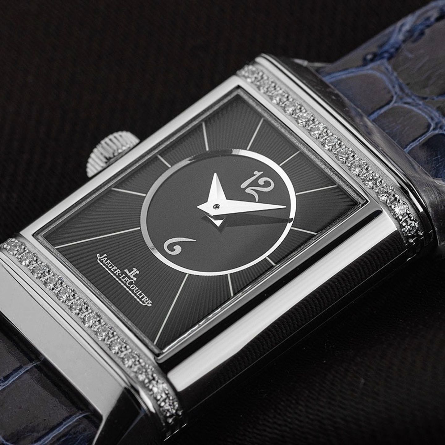 Jaeger-LeCoultre Reverso Classique 211.8.44 (2017) - Silver dial 34 mm Steel case (3/8)