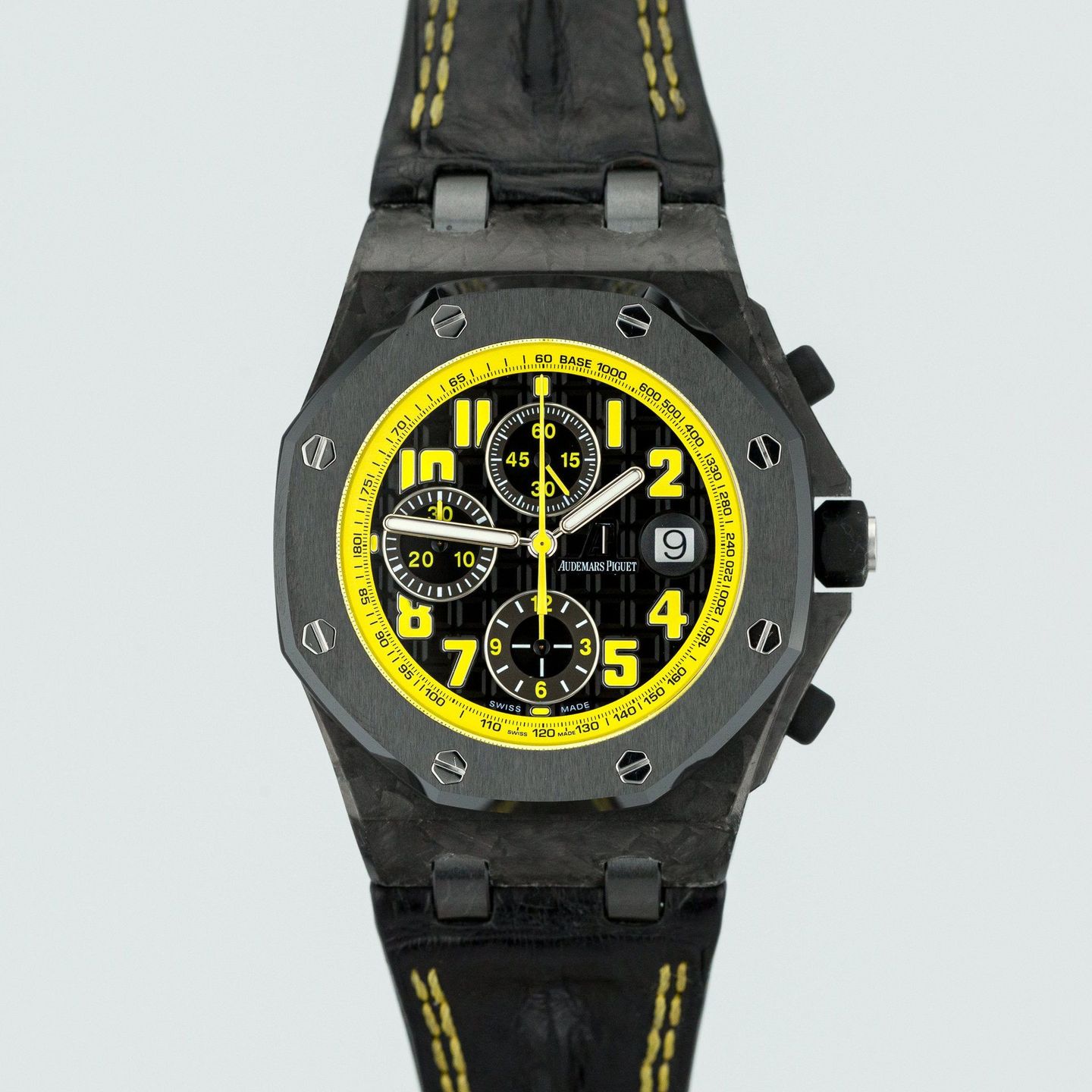 Audemars Piguet Royal Oak Offshore Chronograph 26176FO.OO.D101CR.02 (2013) - 42mm Carbon (1/7)