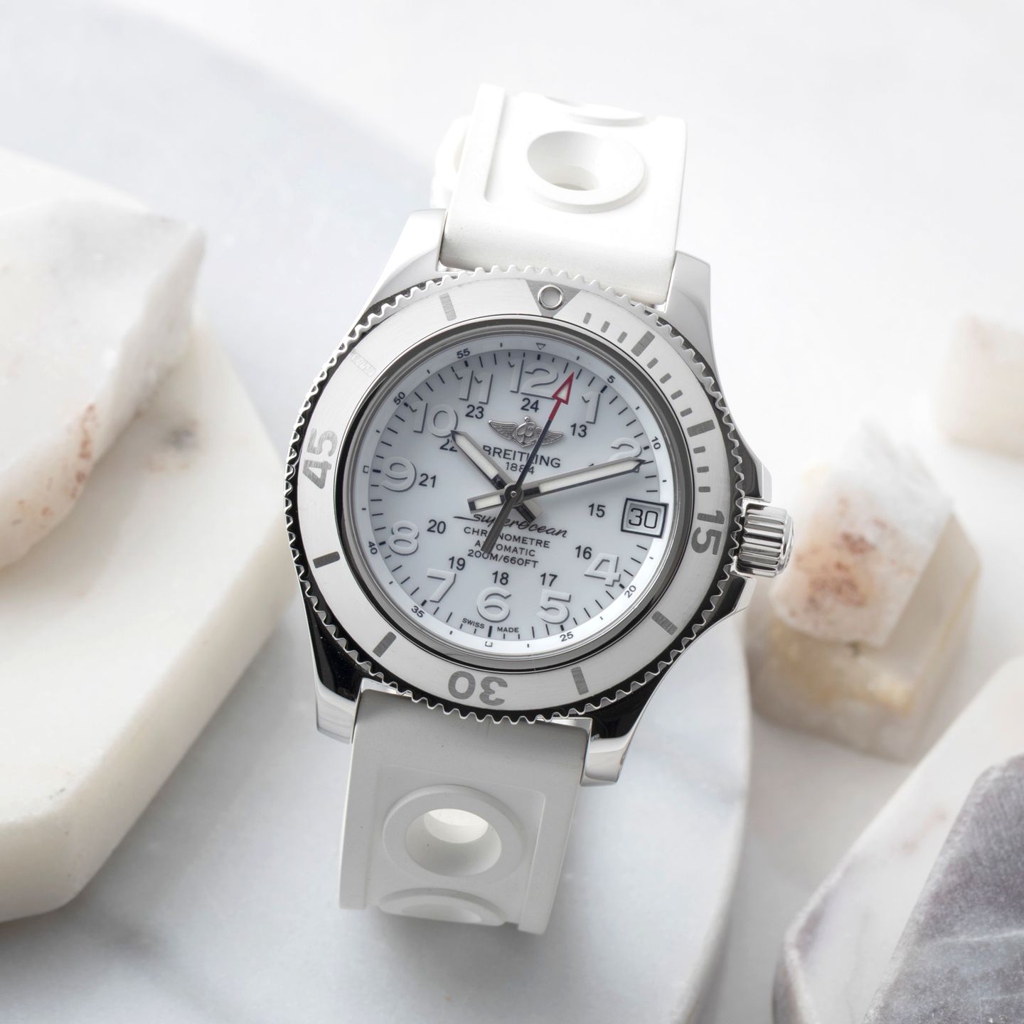 Breitling Superocean II 36 A17312D2/A775 (Onbekend (willekeurig serienummer)) - Wit wijzerplaat 36mm Staal (1/8)