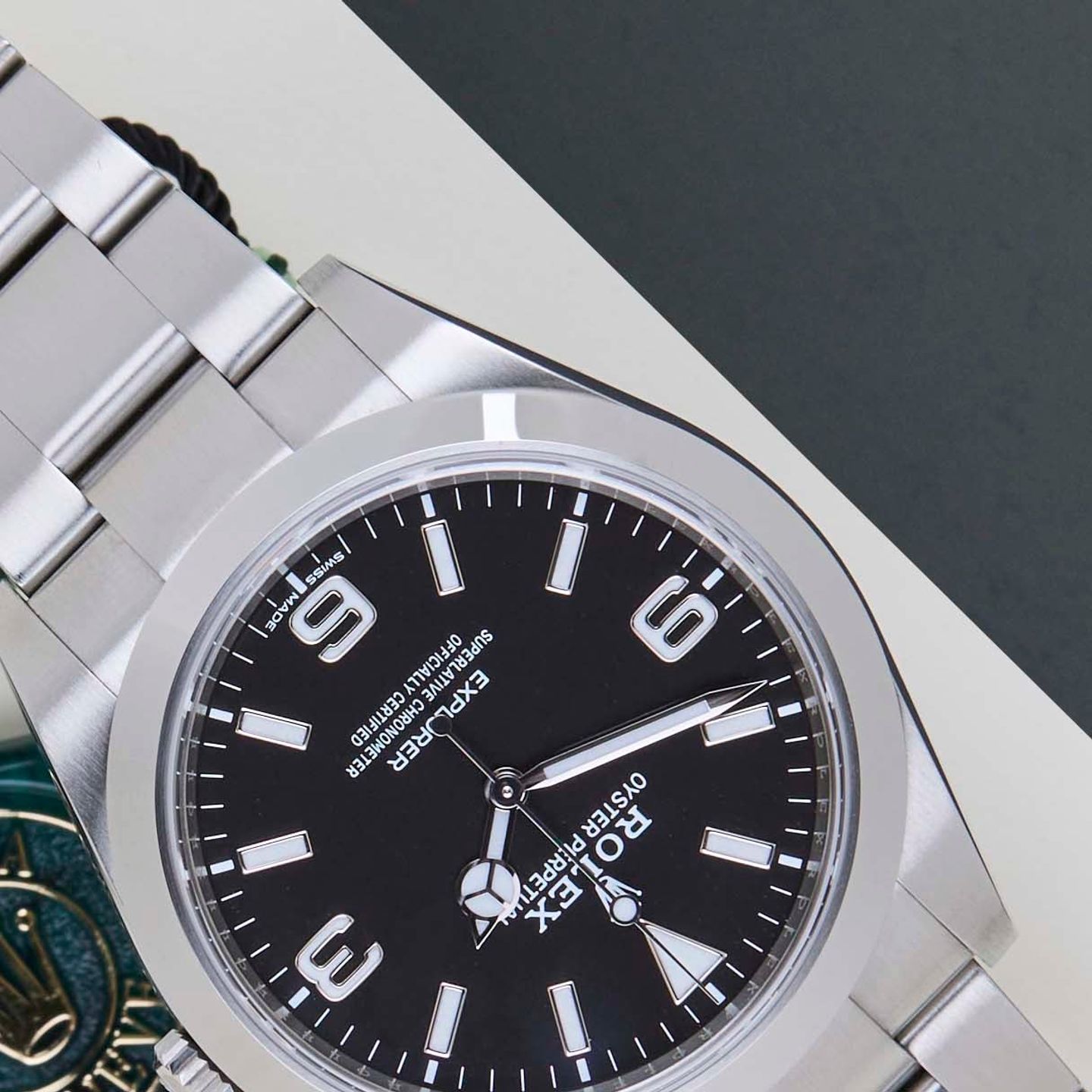 Rolex Explorer 214270 - (4/8)