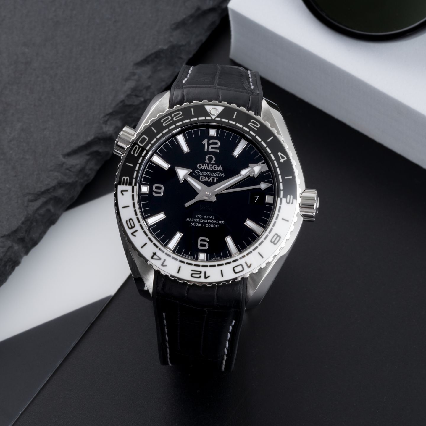 Omega Seamaster Planet Ocean 215.33.44.22.01.001 - (1/8)