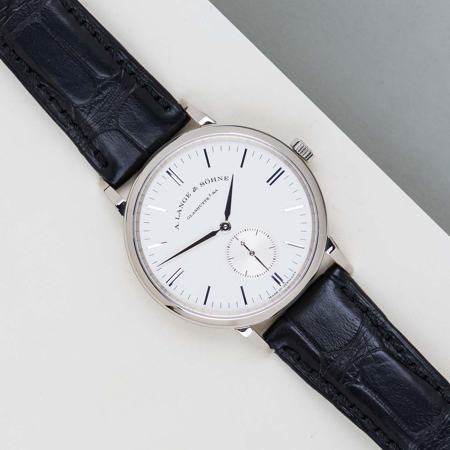 A. Lange & Söhne Saxonia 219.026 (2019) - Zilver wijzerplaat 35mm Witgoud (1/8)