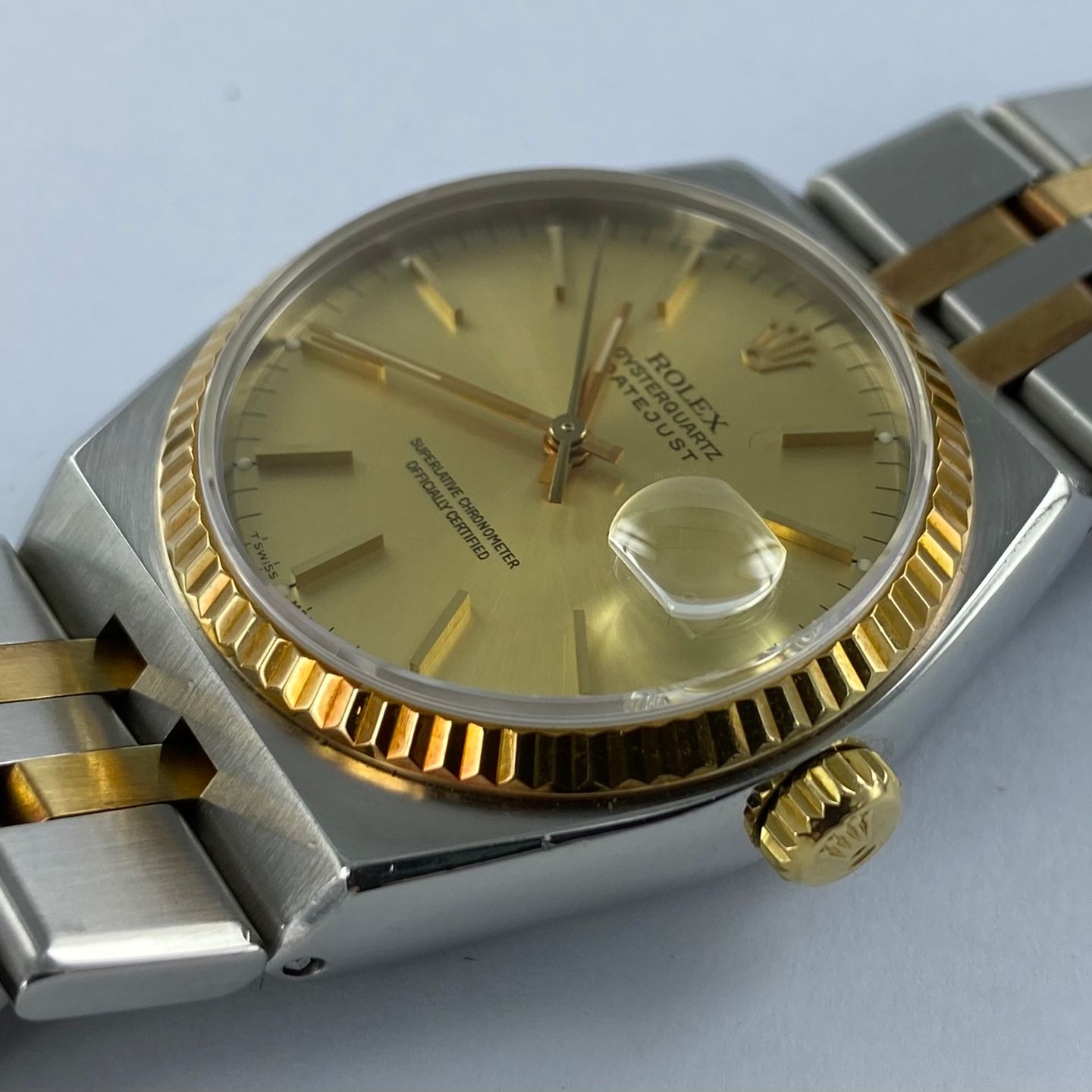 Rolex Datejust Oysterquartz 17013 (1978) - Champagne dial 36 mm Gold/Steel case (4/6)