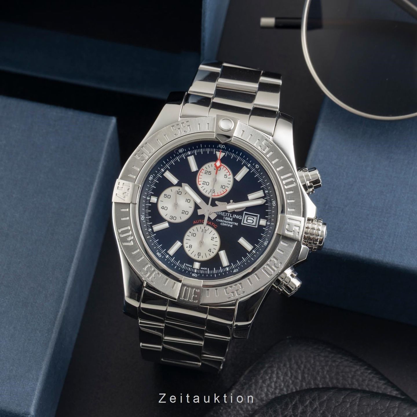 Breitling Super Avenger II A1337111/BC29 (Unknown (random serial)) - Black dial 48 mm Steel case (3/8)