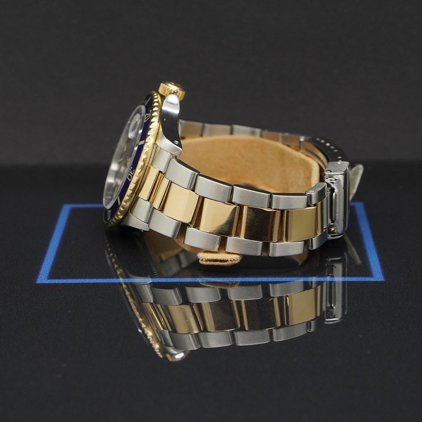 Rolex Submariner Date 16803 (1995) - Blauw wijzerplaat 40mm Goud/Staal (7/7)