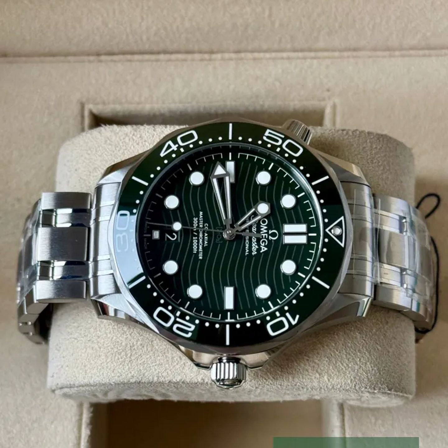 Omega Seamaster Diver 300 M 210.30.42.20.10.001 - (4/7)