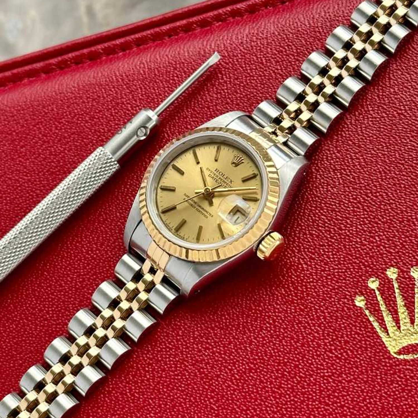 Rolex Lady-Datejust 69173 (1993) - Gold dial 26 mm Gold/Steel case (6/8)
