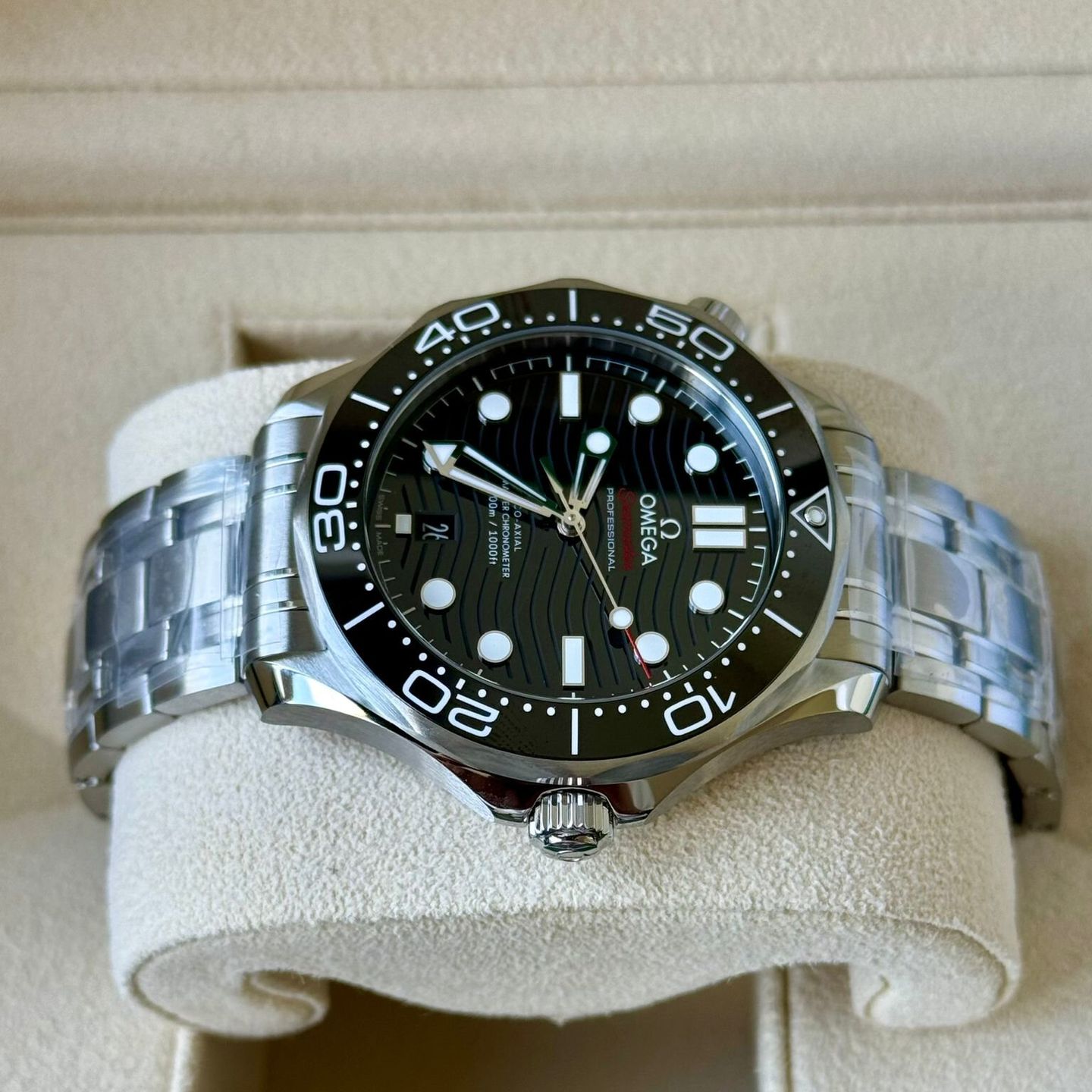 Omega Seamaster Diver 300 M 210.30.42.20.01.001 - (4/7)