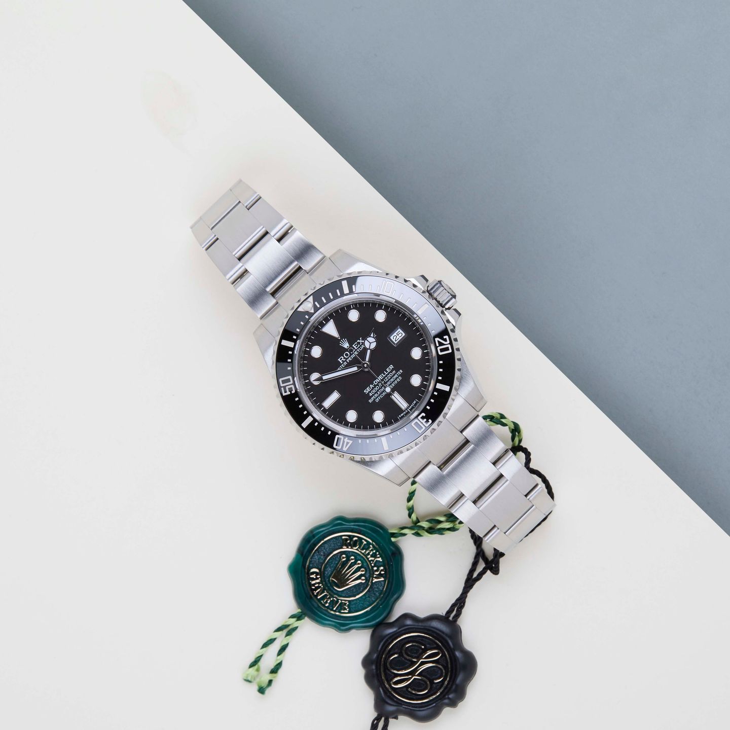 Rolex Sea-Dweller 4000 116600 - (2/8)