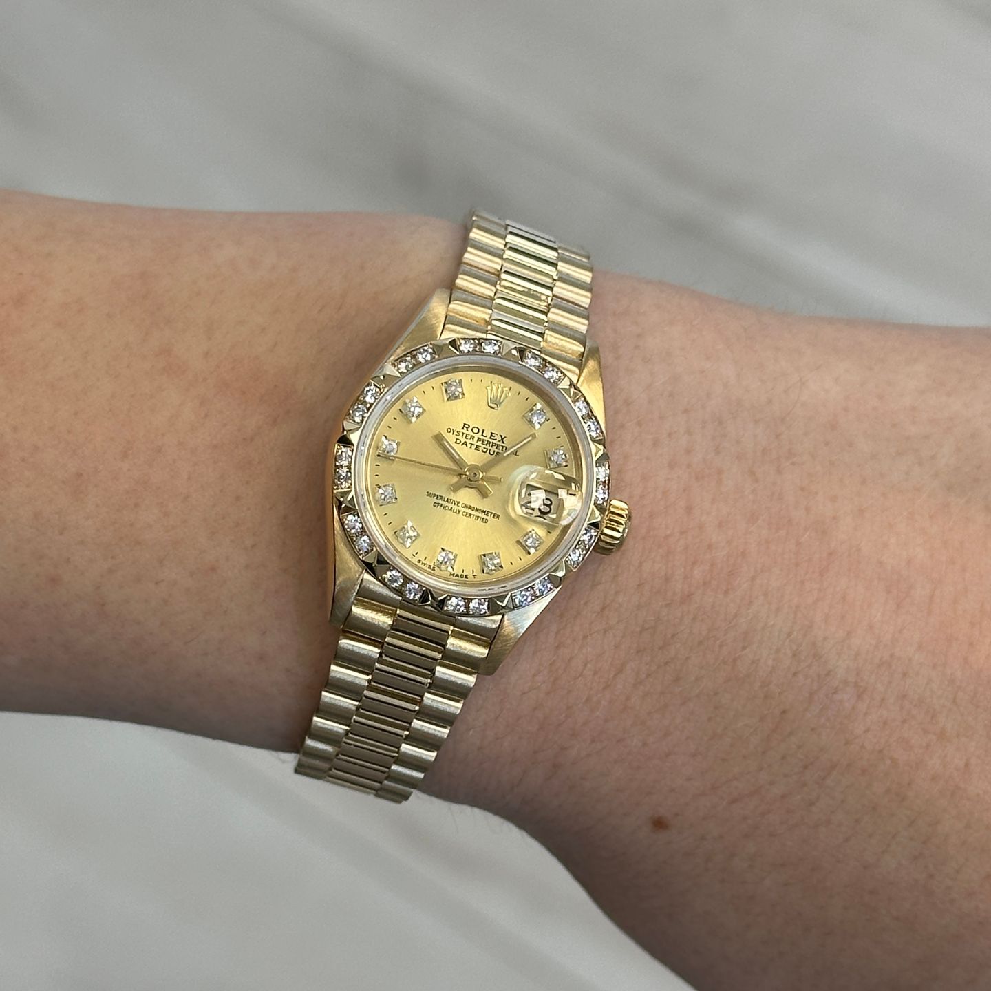 Rolex Lady-Datejust 69258 (1994) - Champagne dial 26 mm Yellow Gold case (5/8)