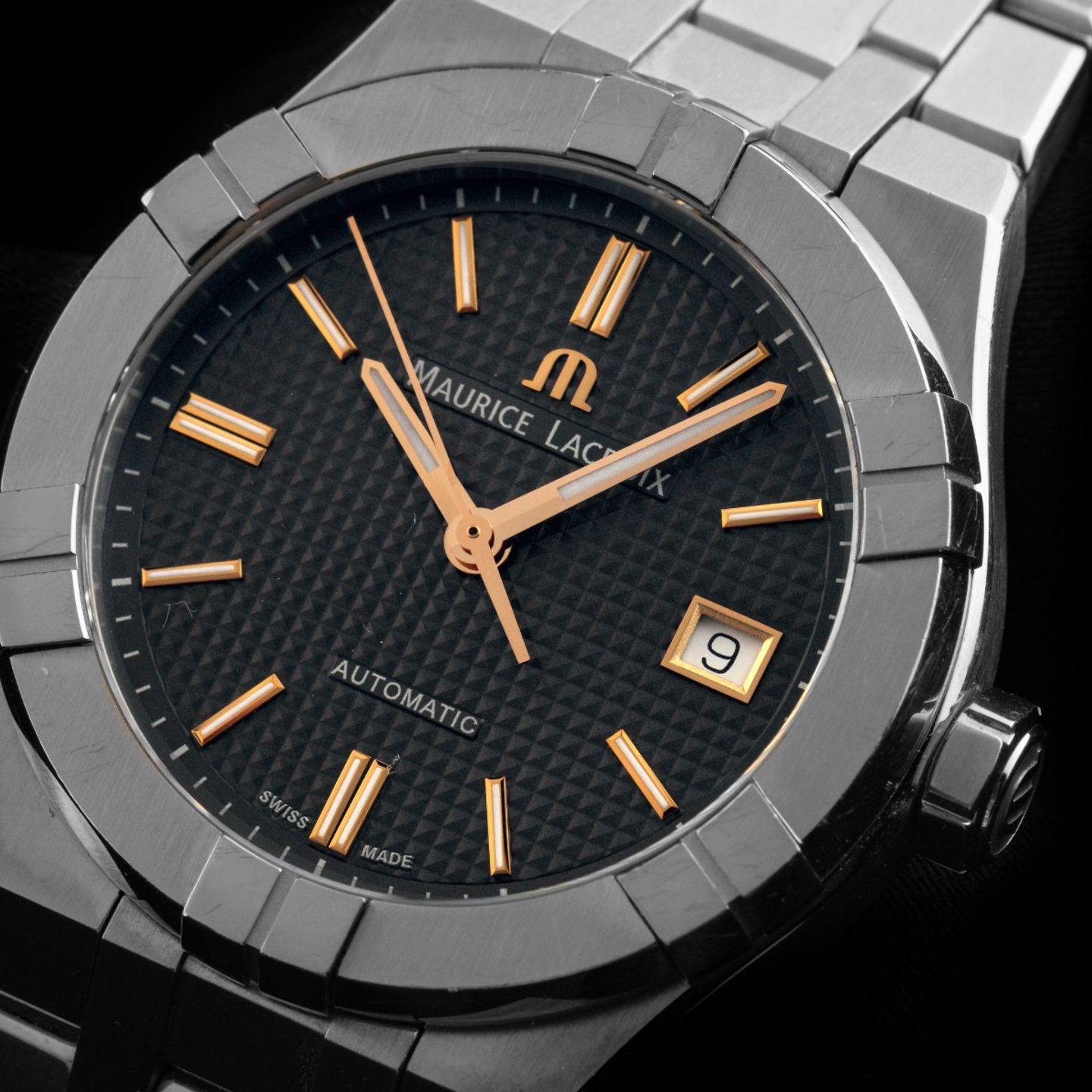 Maurice Lacroix Aikon AI6007-SS002-331-1 (2023) - Grey dial 39 mm Steel case (3/8)
