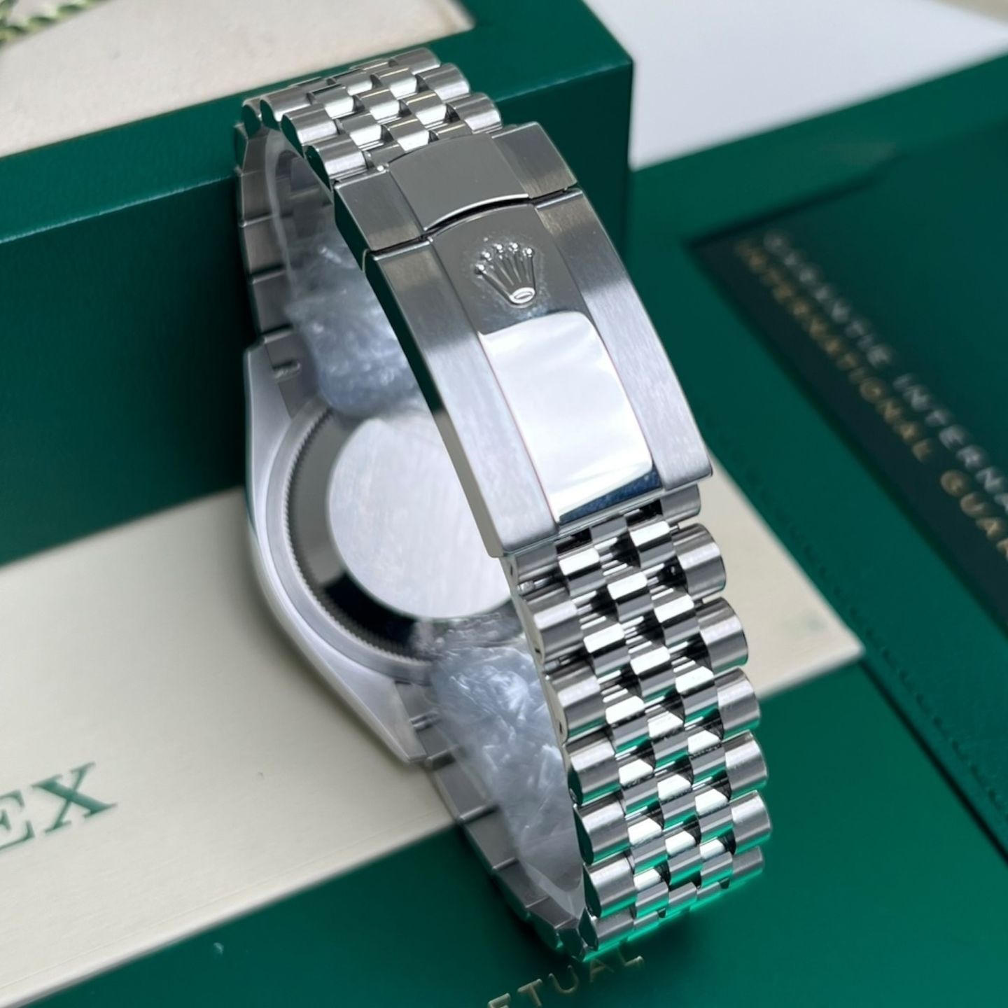 Rolex Datejust 36 126234 (2024) - Grijs wijzerplaat 36mm Staal (3/6)