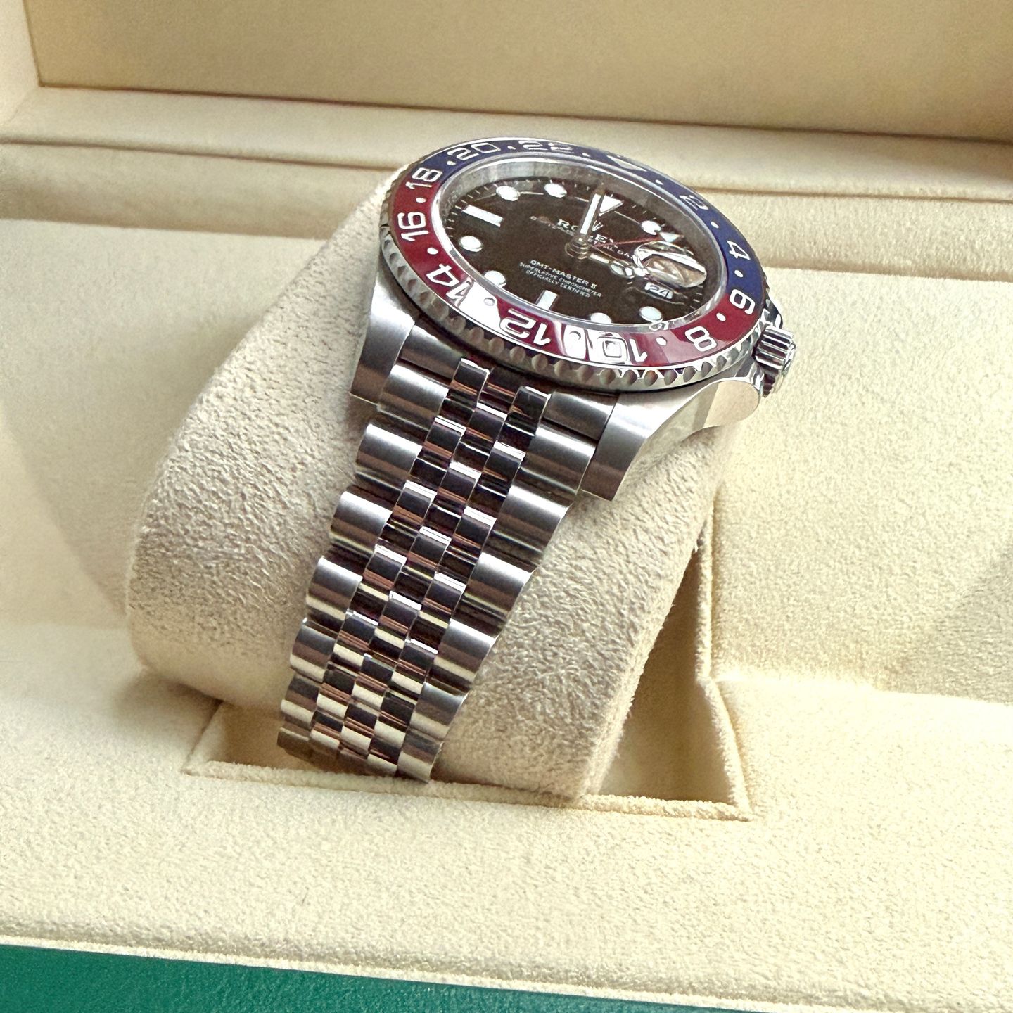 Rolex GMT-Master II 126710BLRO - (4/7)