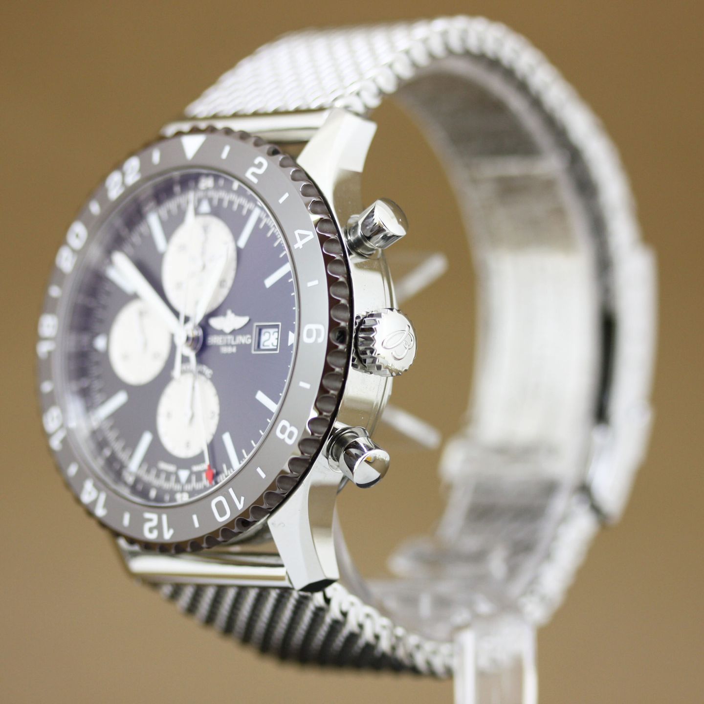 Breitling Chronoliner Y2431033/Q621 (2020) - Bronze dial 46 mm Steel case (5/8)