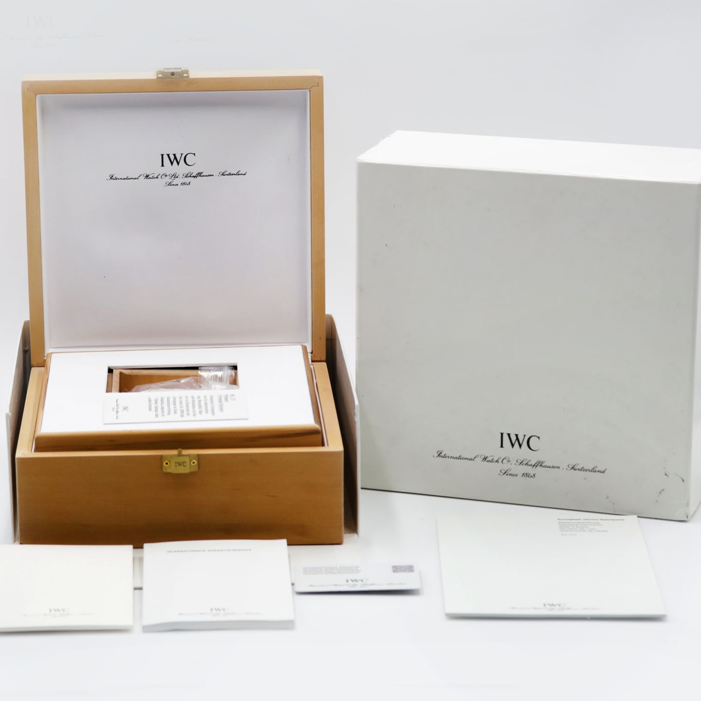 IWC Portuguese Chronograph IW371210 (Unknown (random serial)) - Black dial 41 mm Rose Gold case (8/8)