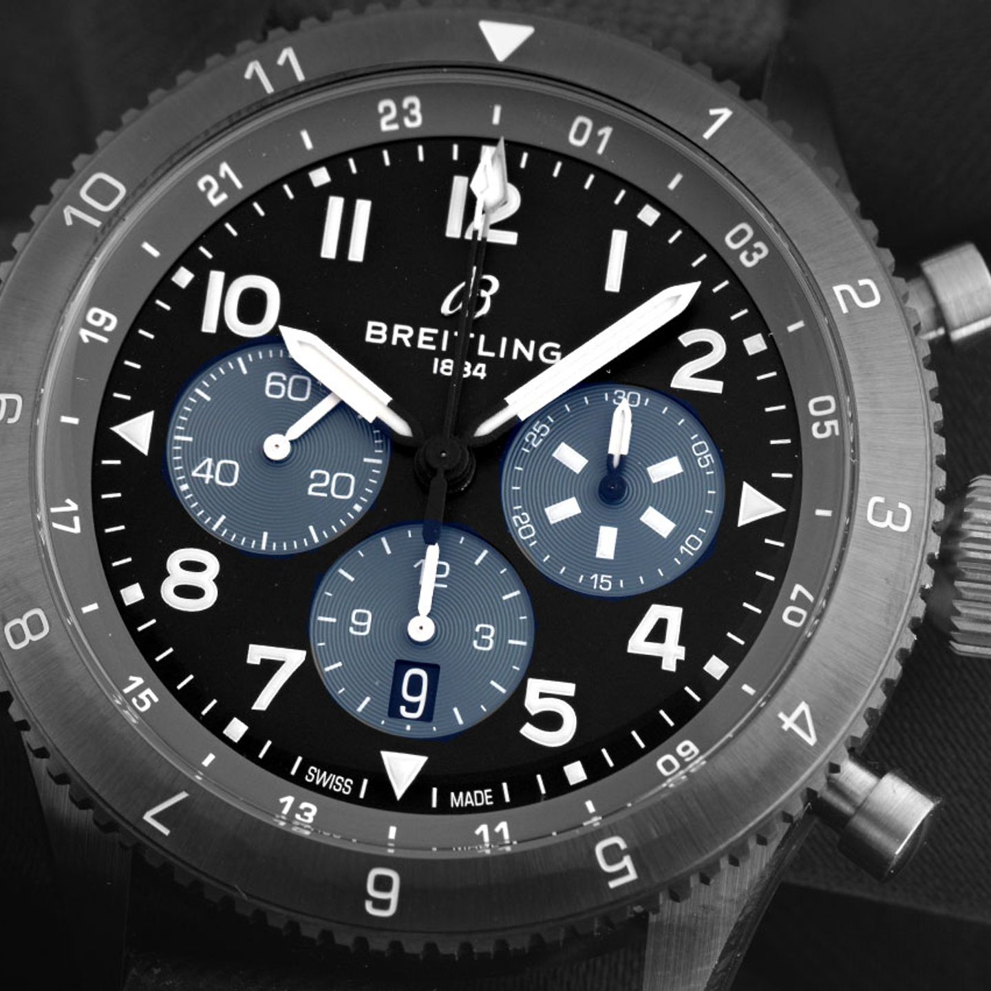 Breitling Super Avi SB04451A1B1X1 (2024) - Black dial 46 mm Ceramic case (3/7)