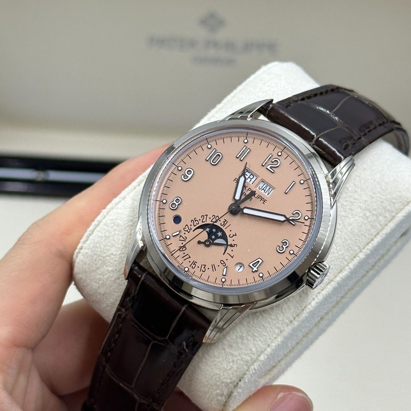 Patek Philippe Perpetual Calendar 5320G-011 (2024) - Roze wijzerplaat 40mm Witgoud (6/8)