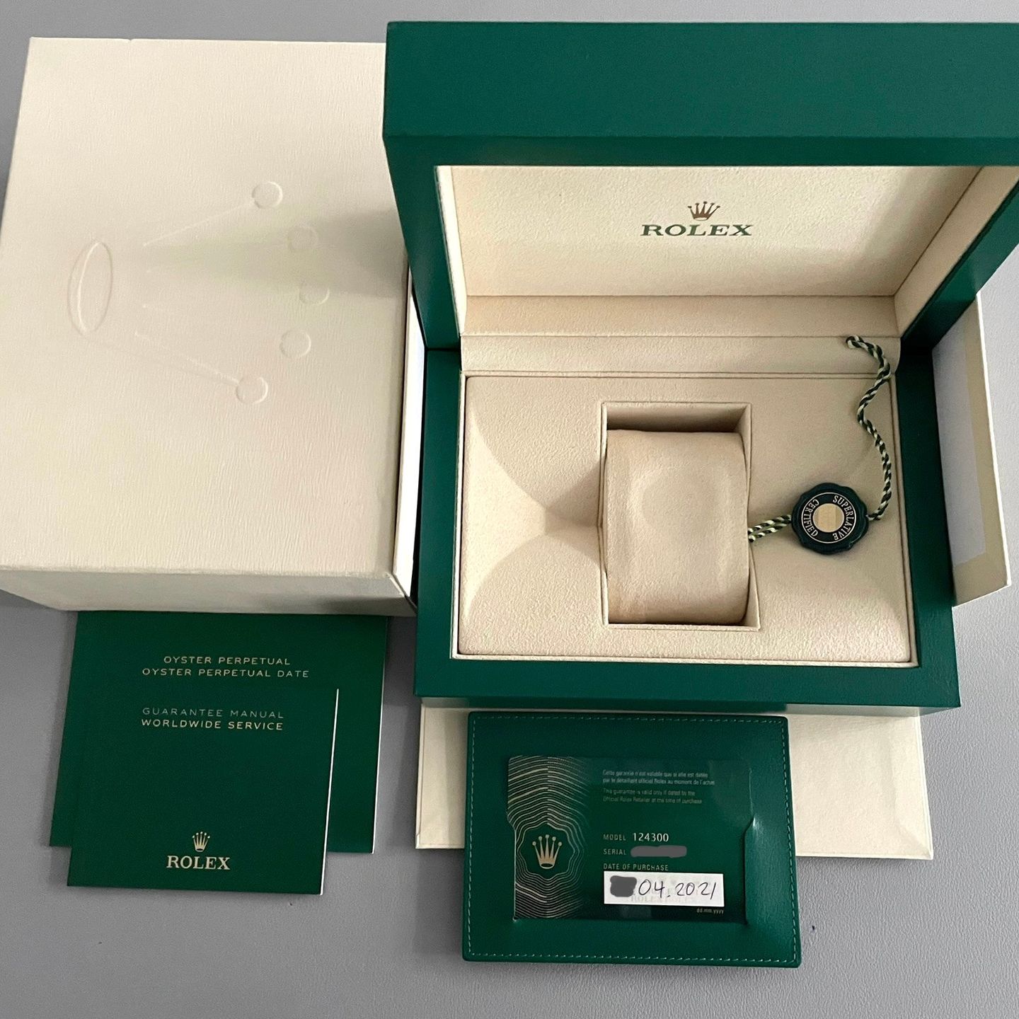 Rolex Oyster Perpetual 41 124300 - (2/7)