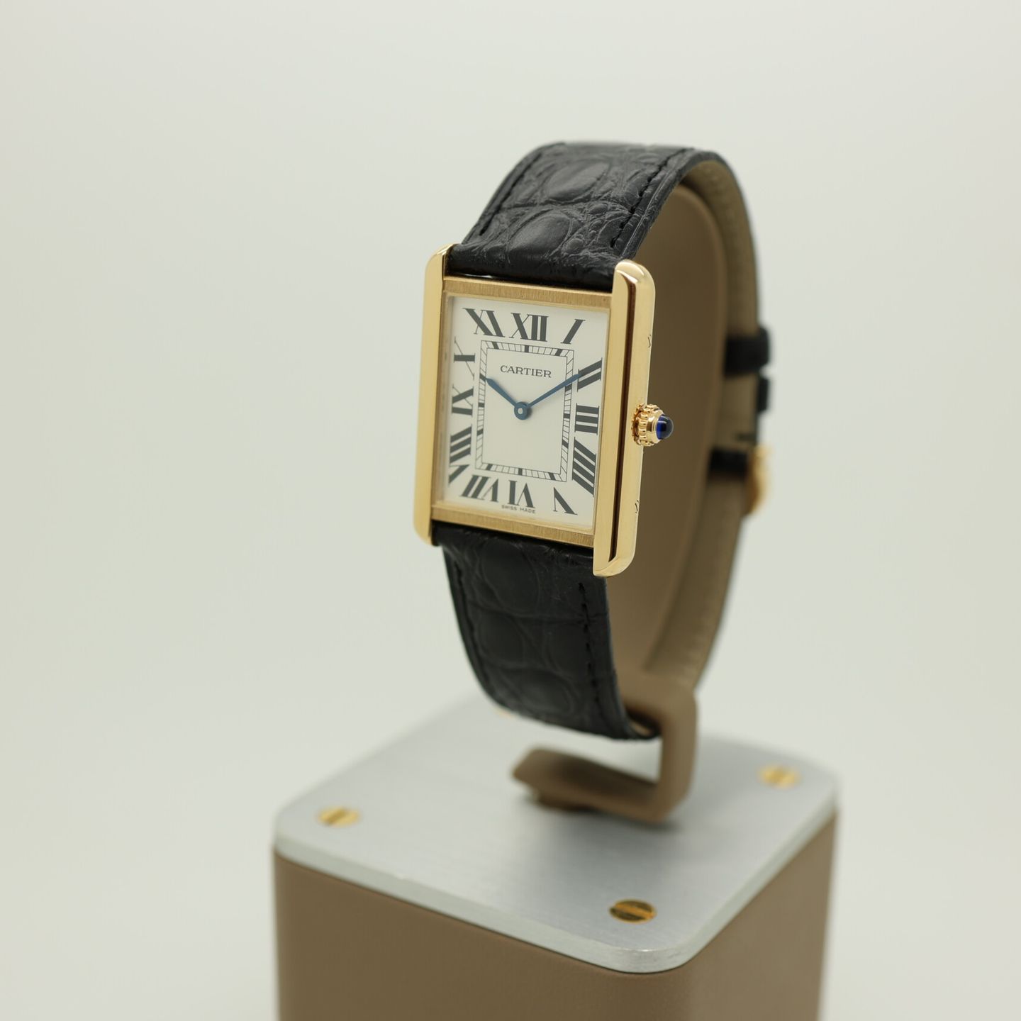 Cartier Tank Solo W5200004 (2020) - Silver dial 35 mm Yellow Gold case (1/8)