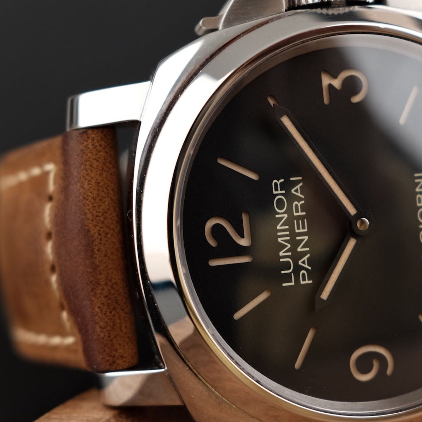 Panerai Luminor Base 8 Days PAM00914 (2021) - Zwart wijzerplaat 44mm Staal (5/8)